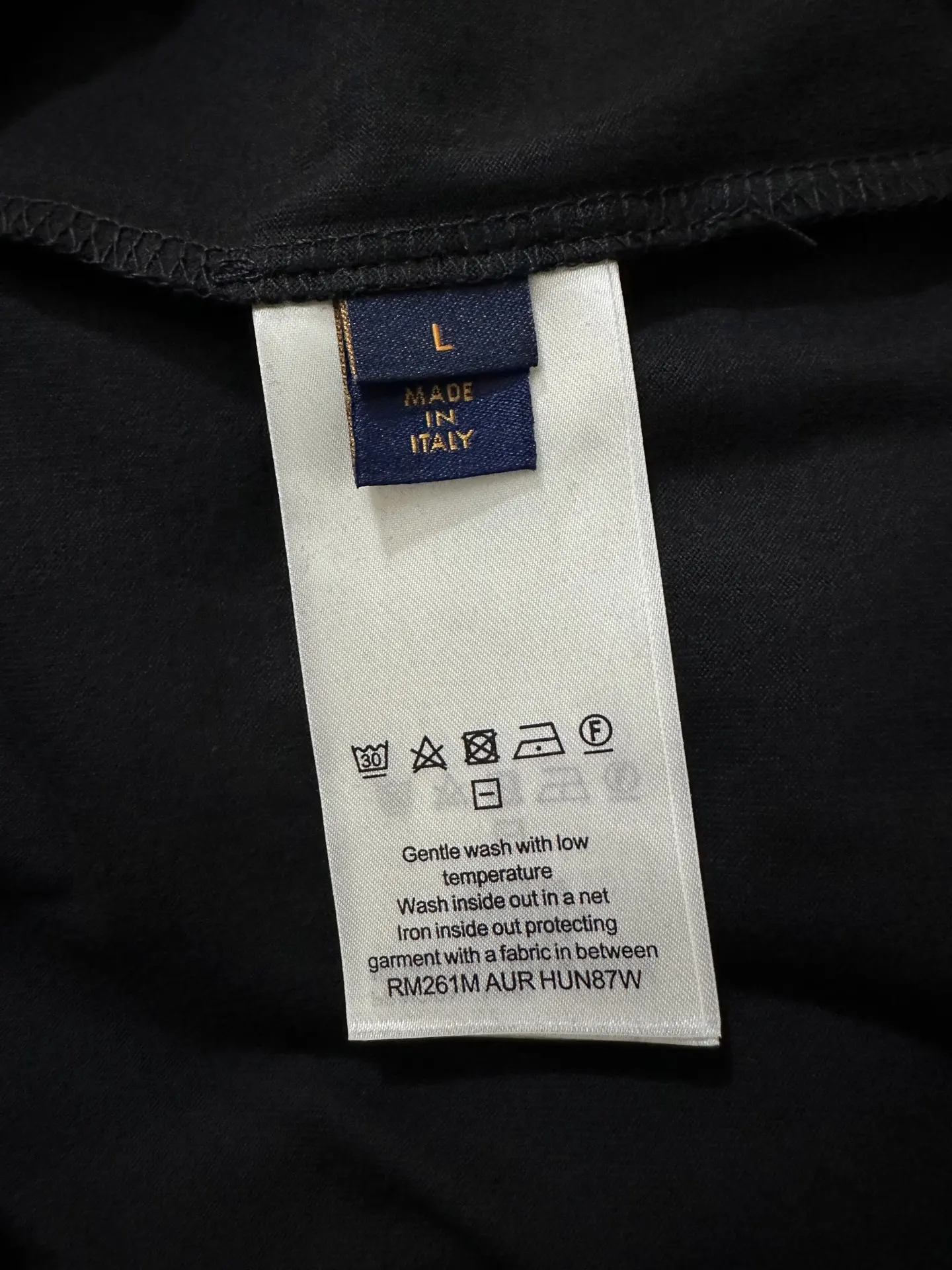 Monogram Embossed Pocket T-Shirt D26020129 — view 11