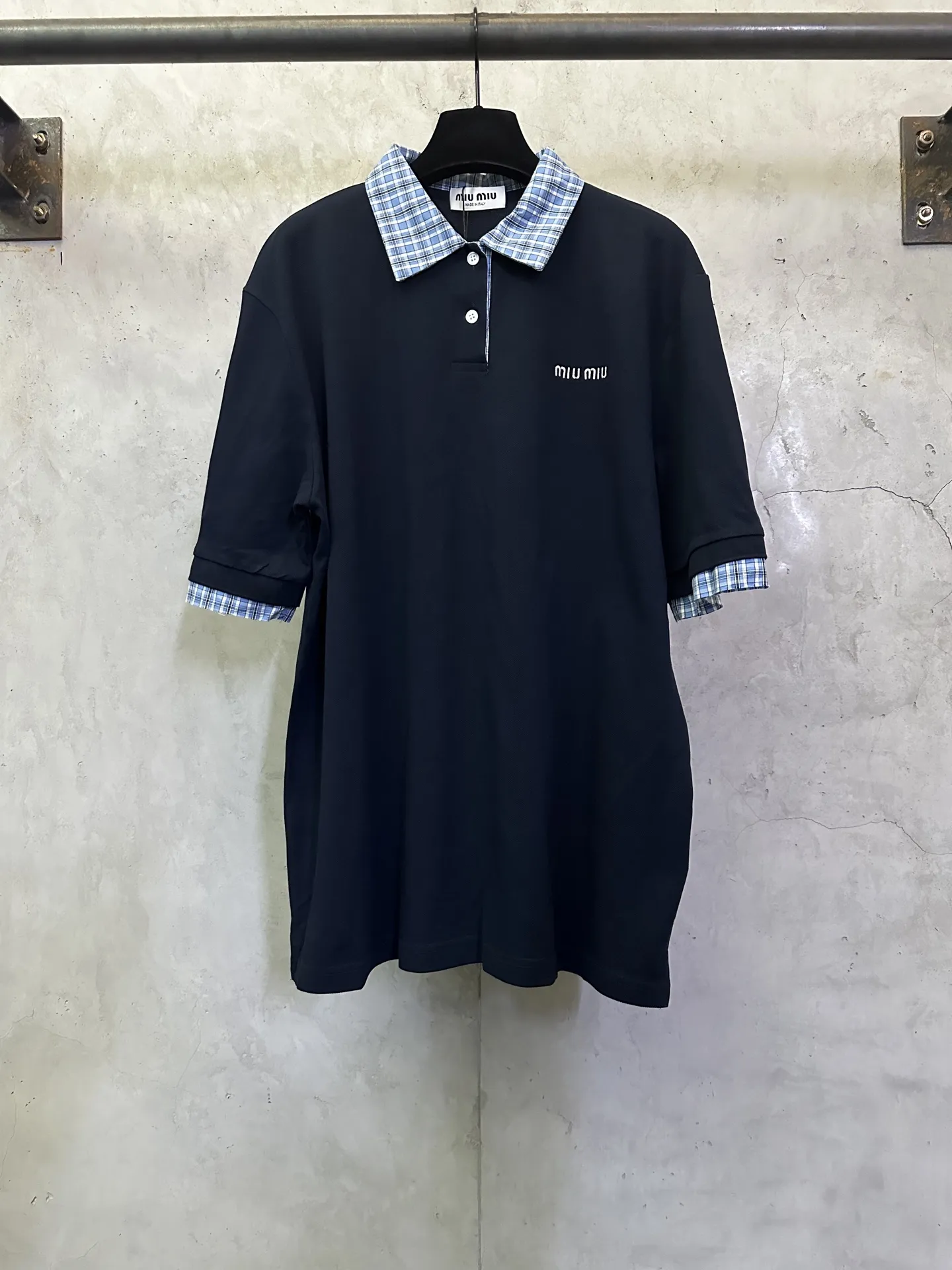 Contrast Check Collar Logo Polo Shirt D26012778
