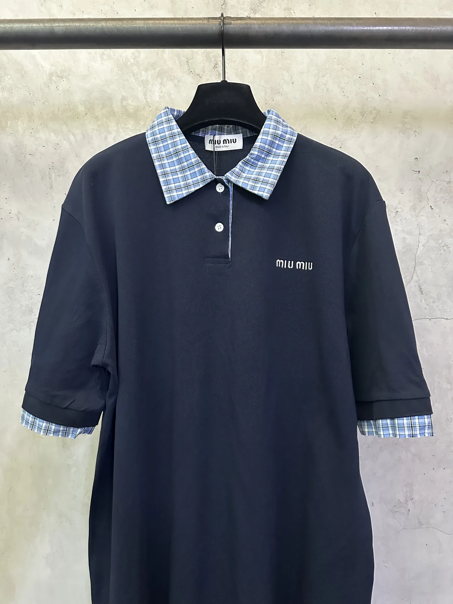 Contrast Check Collar Logo Polo Shirt D26012778 — view 3