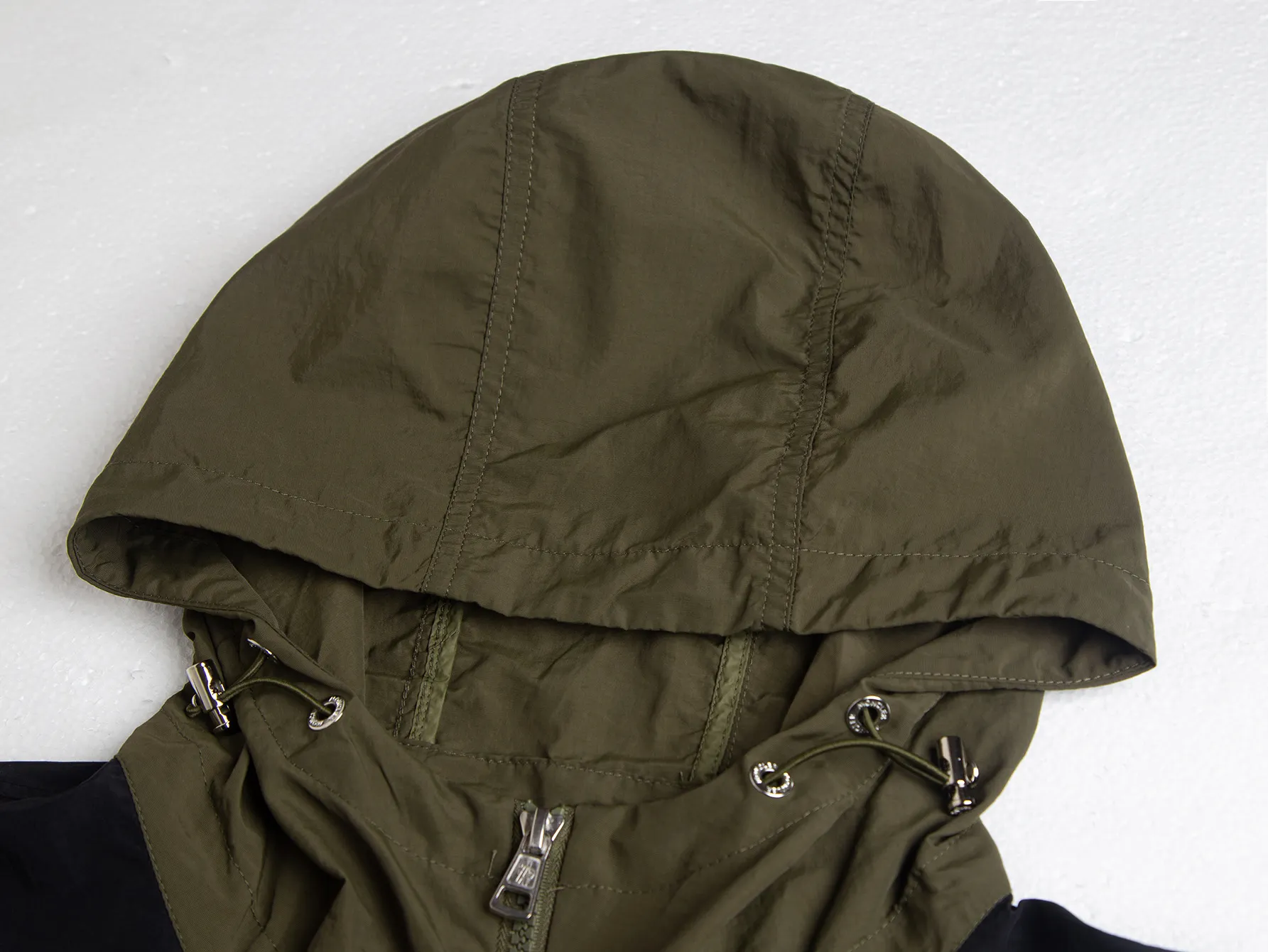 Moncler Color-Block Hooded Windbreaker Jacket D26016317 — view 4