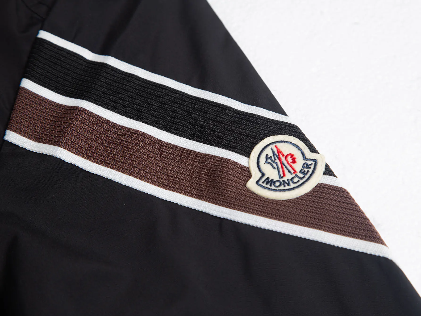 Striped Webbing Hooded Windbreaker Jacket D26016318 — view 3