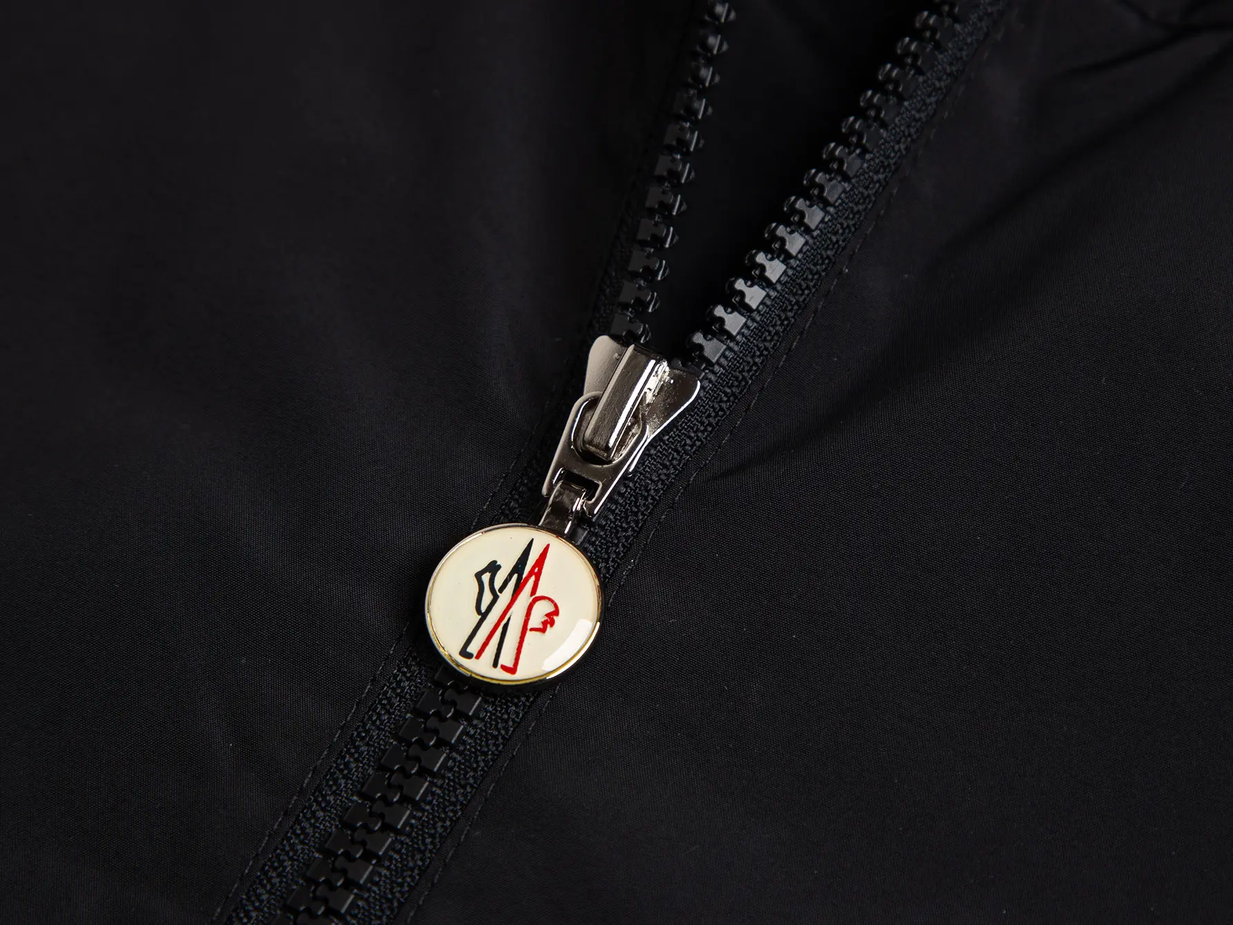 Striped Webbing Hooded Windbreaker Jacket D26016318 — view 6