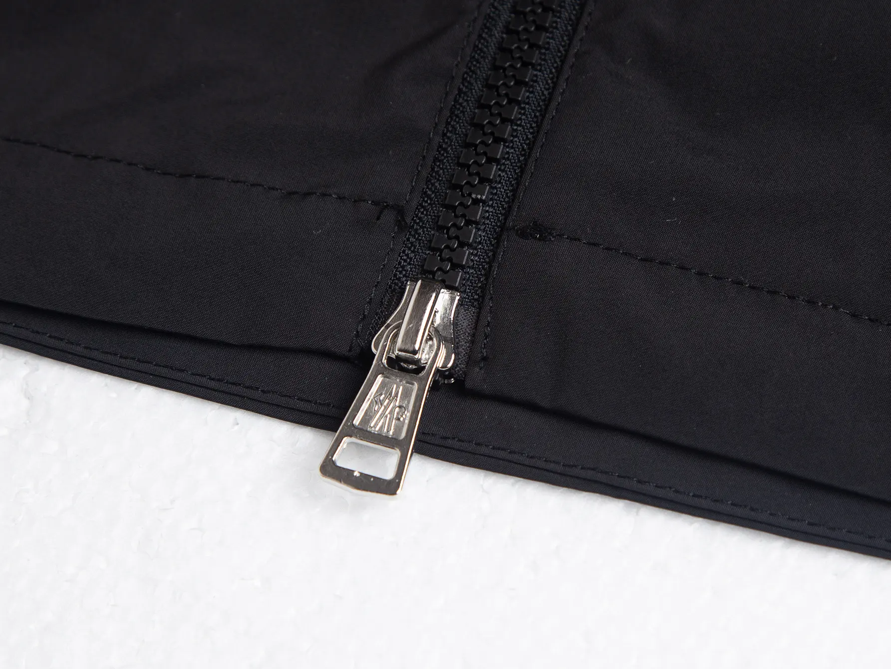 Striped Webbing Hooded Windbreaker Jacket D26016318 — view 11