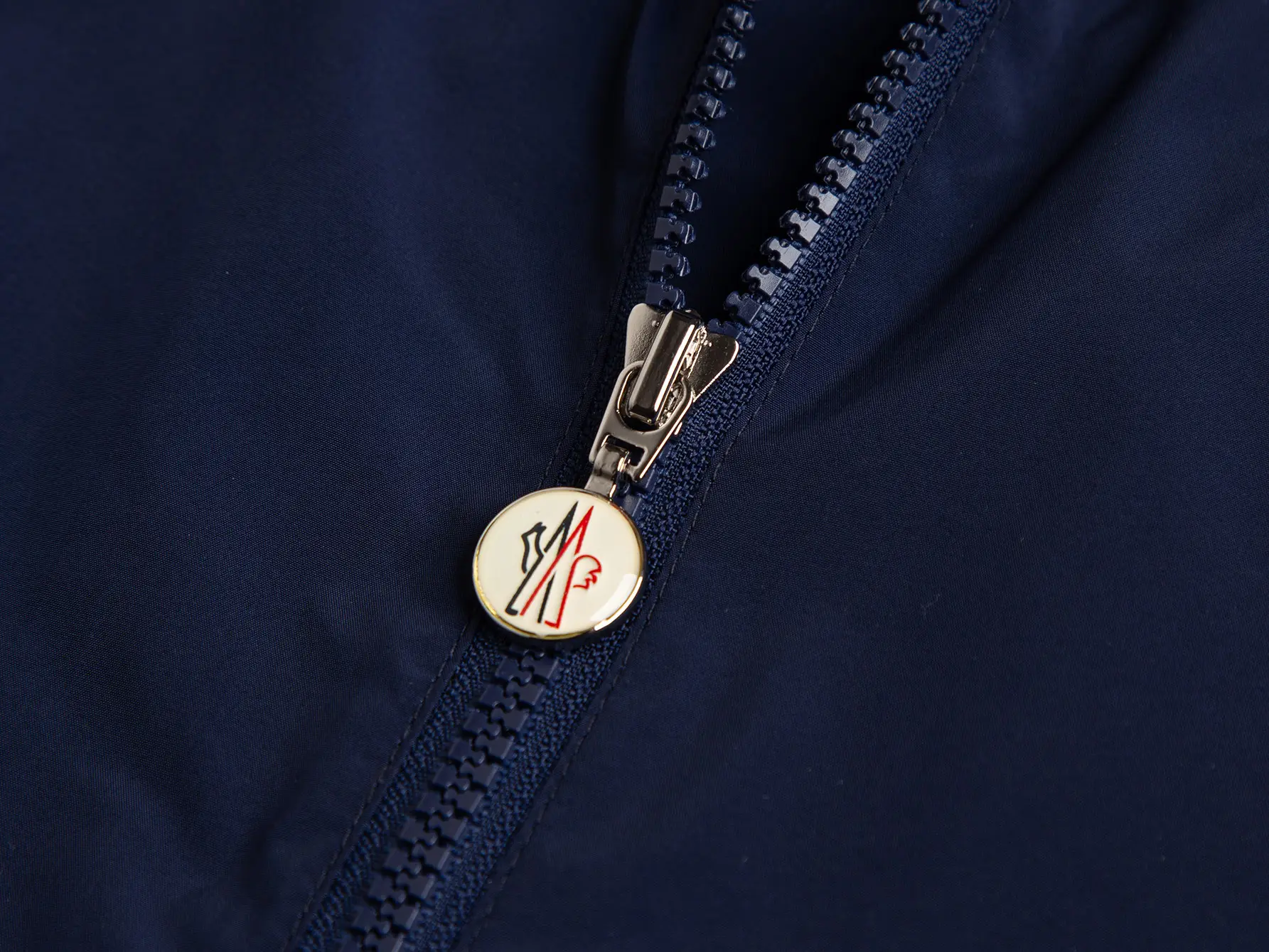 Striped Webbing Hooded Windbreaker Jacket D26016319 — view 5