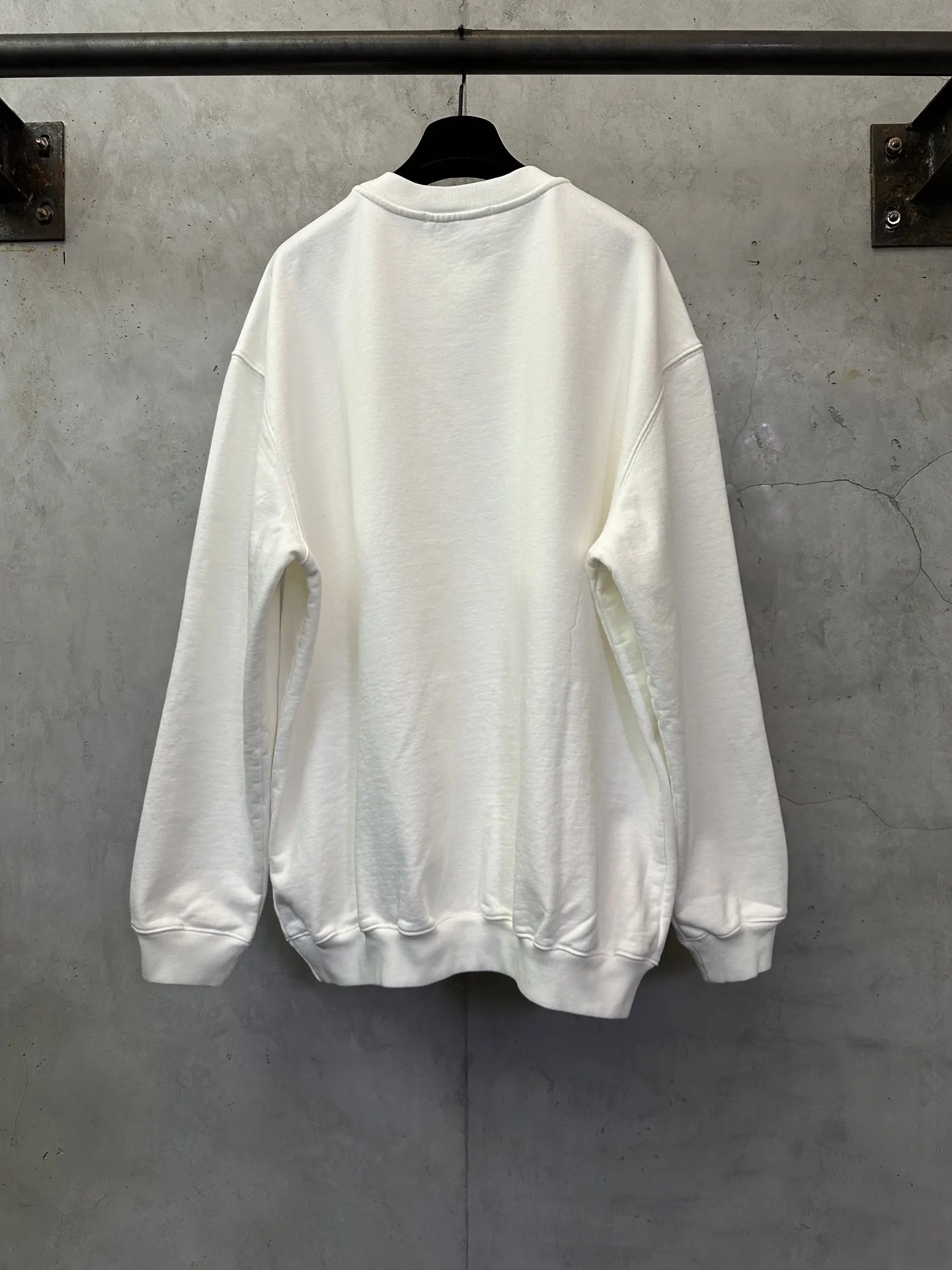 Logo Print Heavyweight Cotton Sweatshirt D26023533 — view 2