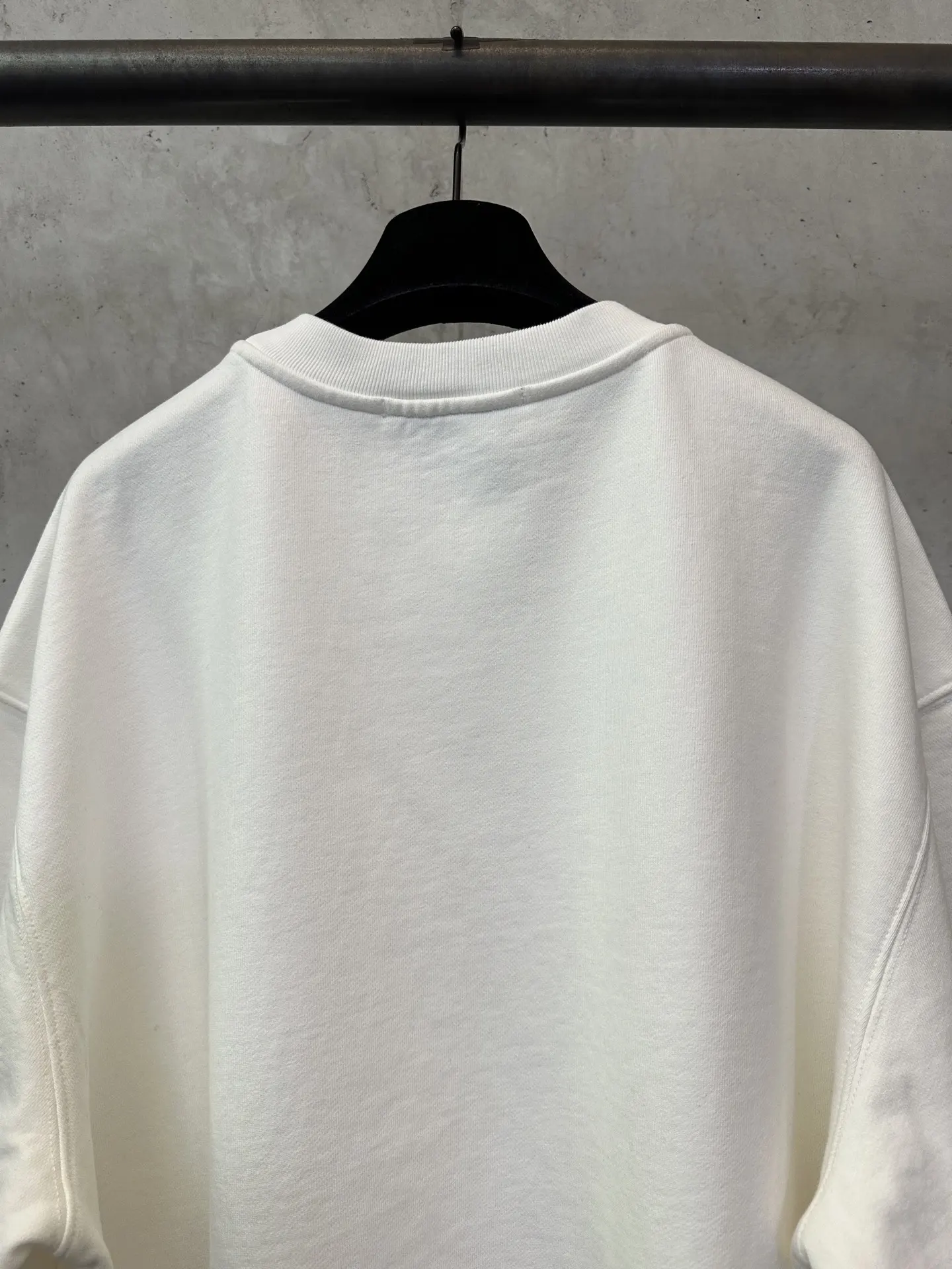 Logo Print Heavyweight Cotton Sweatshirt D26023533 — view 5