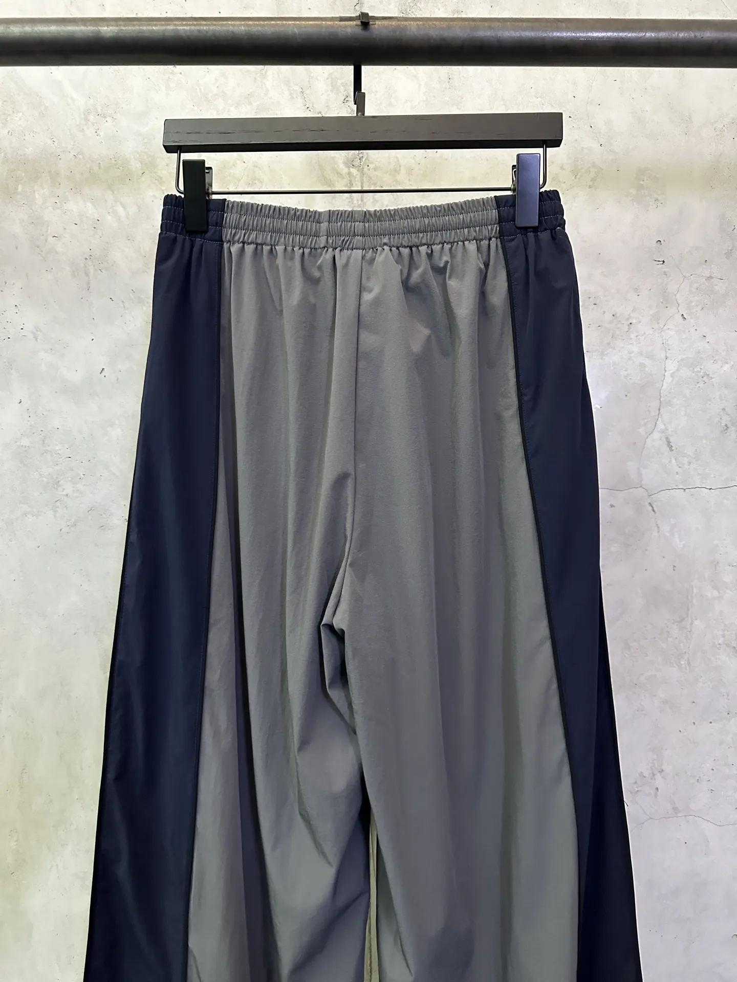 Color-Block Distressed Shell Track Pants D27012816 — view 5
