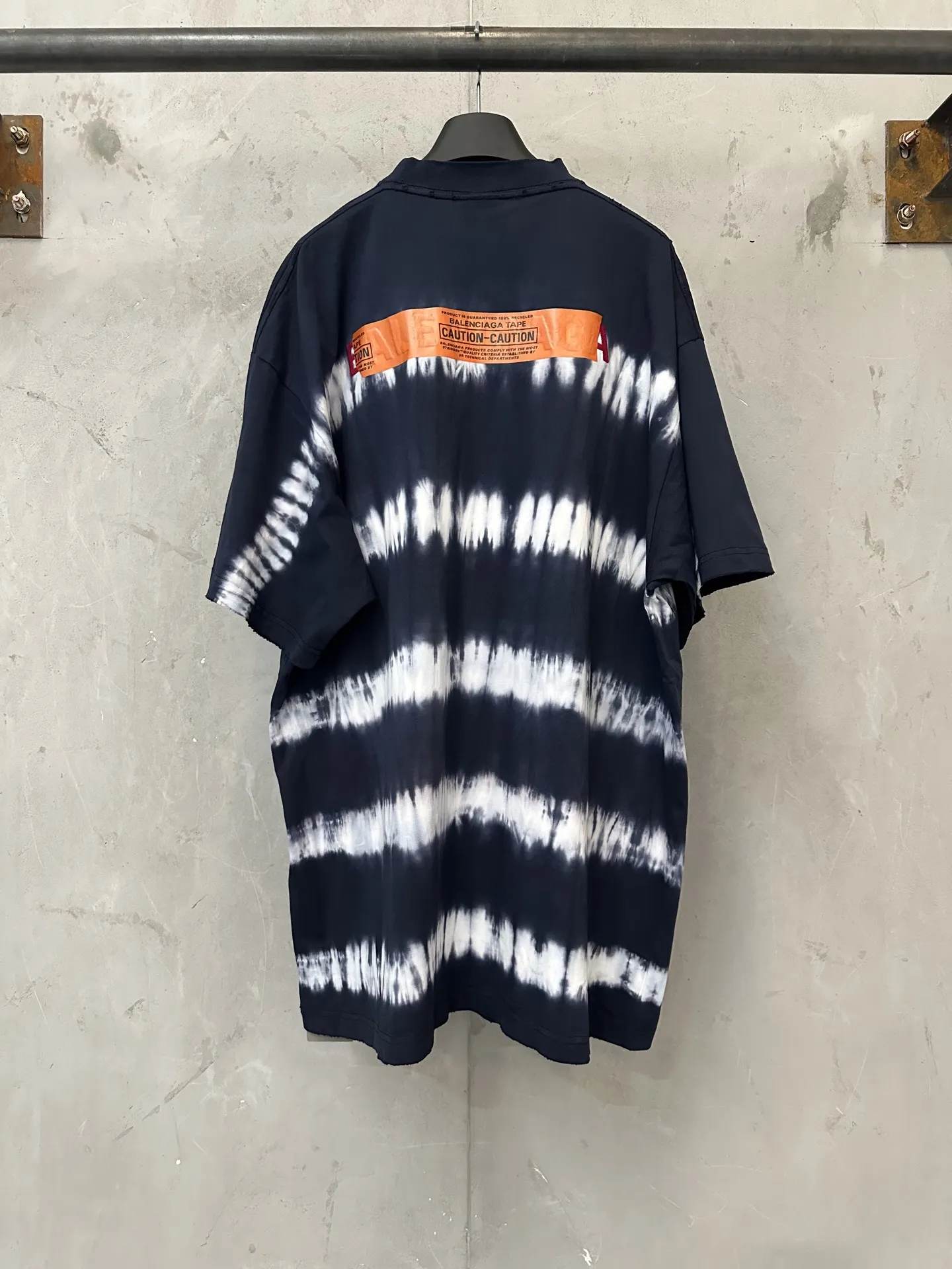 Tie-Dye Oversized Logo T-Shirt D27020231 — view 2