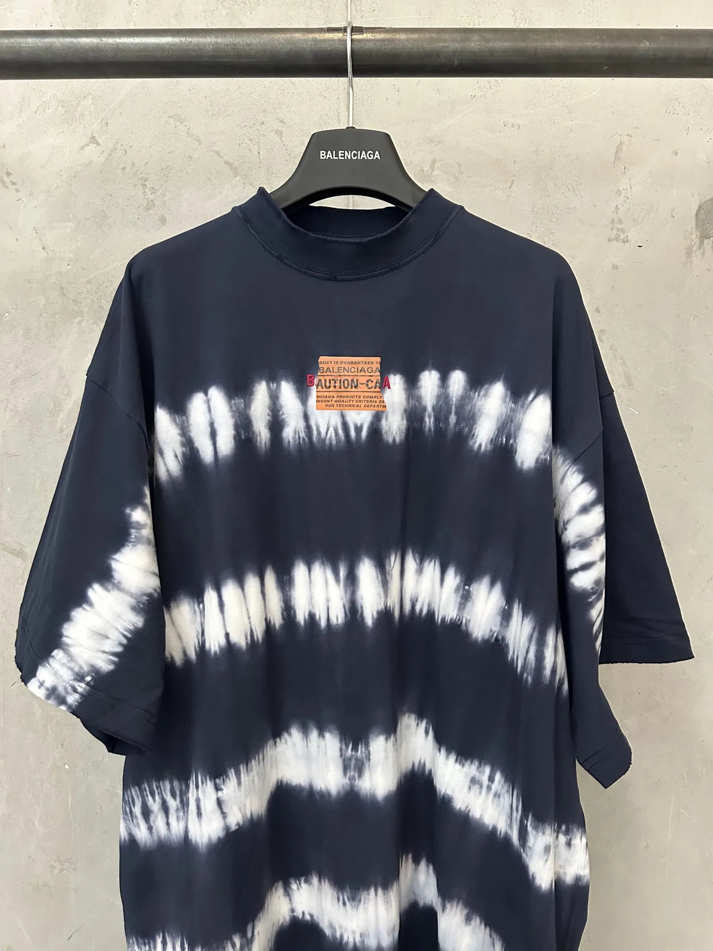 Tie-Dye Oversized Logo T-Shirt D27020231 — view 3