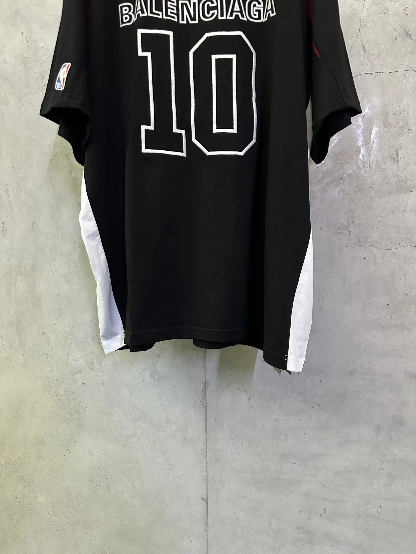 NBA Logo Embroidered Mesh Jersey T-Shirt D27012759 — view 6