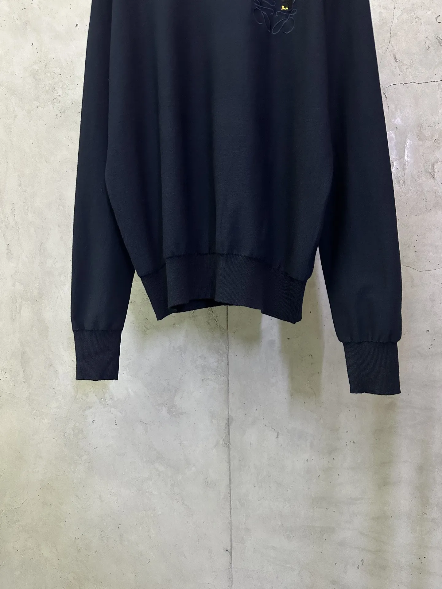 Anagram Animal Embroidery Knit Sweater D27015722 — view 4
