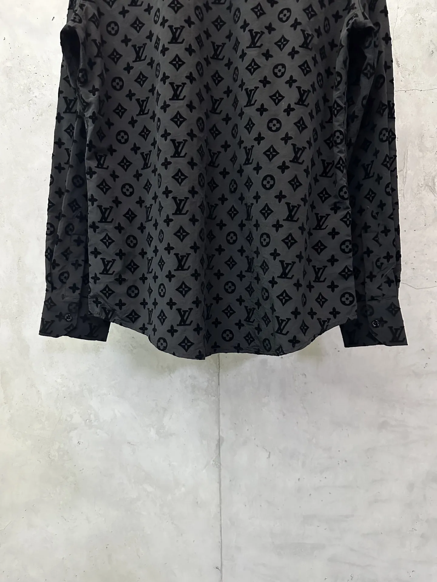 Monogram Flocked Long-Sleeve Shirt D27024458 — view 6