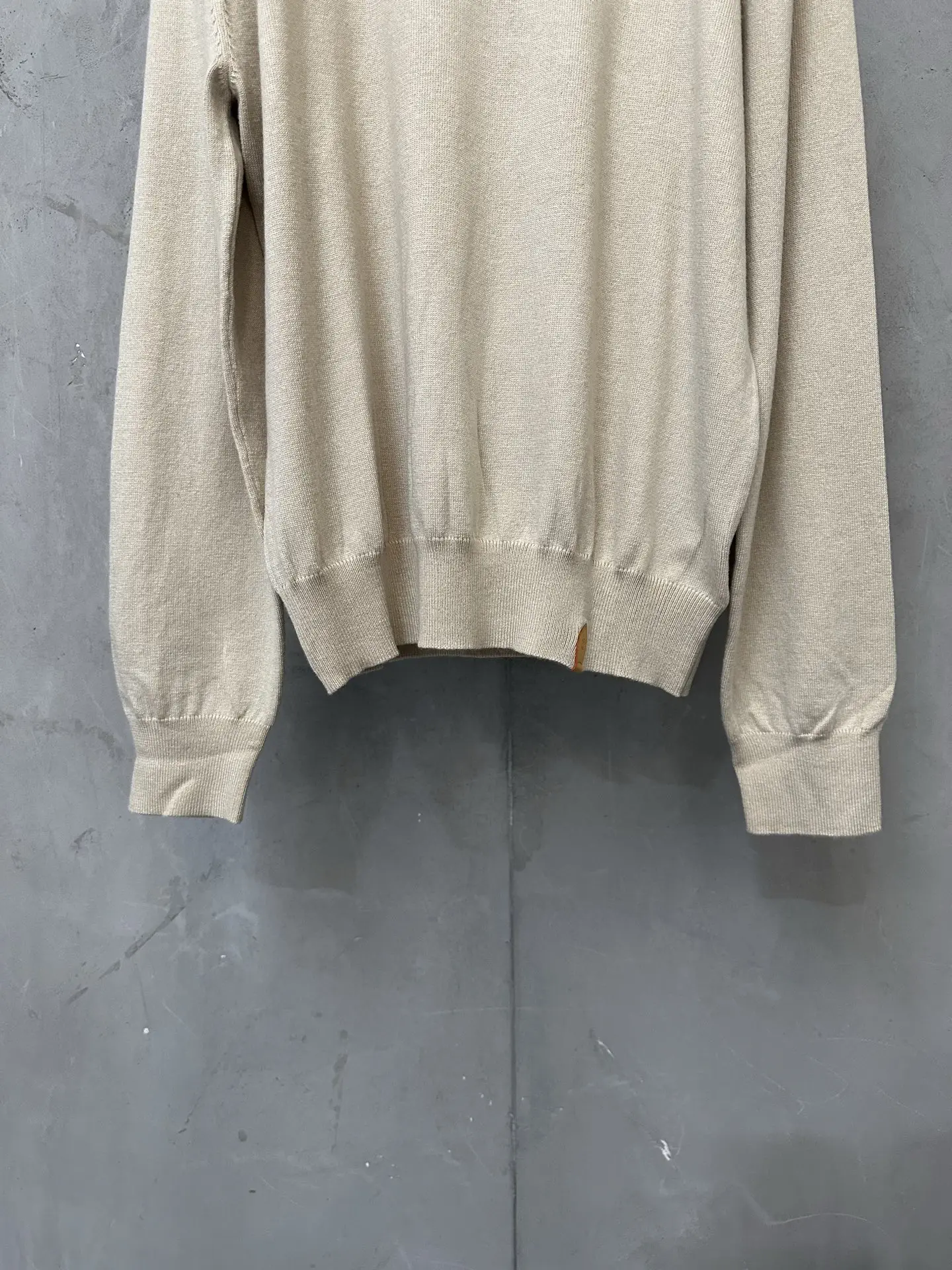 Cashmere-Blend Crew-Neck Knit Sweater D27021839 — view 4