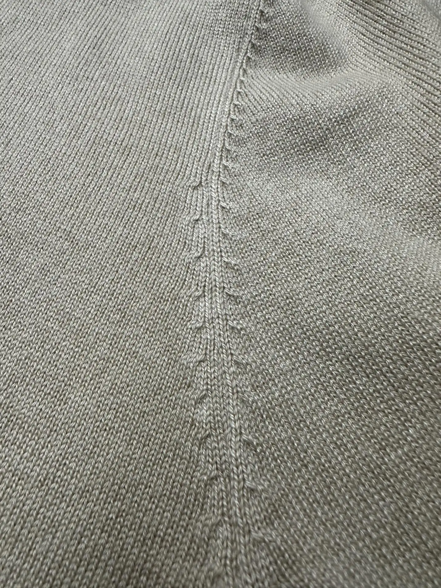 Cashmere-Blend Crew-Neck Knit Sweater D27021839 — view 8