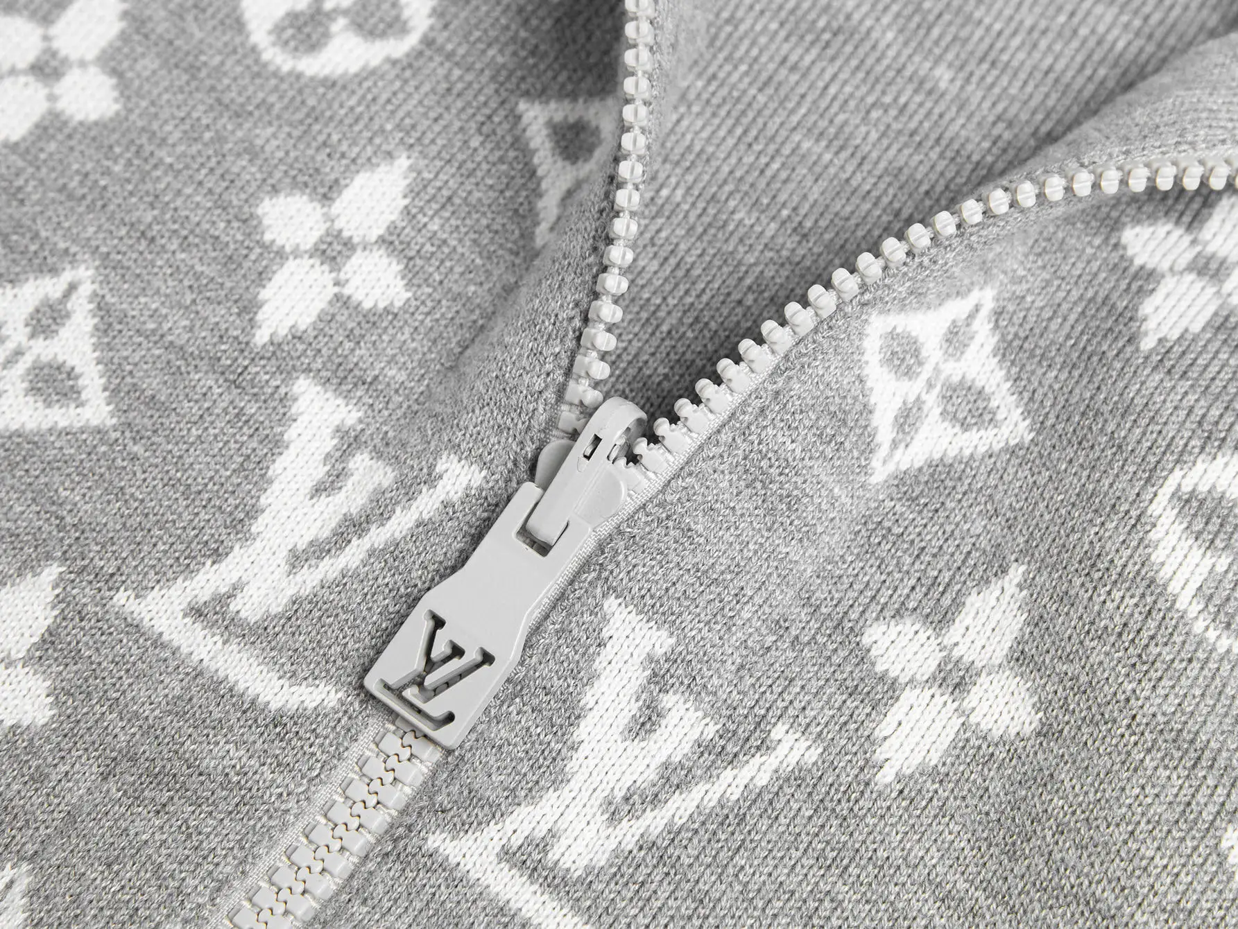 Monogram Reversible Cashmere-Blend Zip-Up Hoodie D27016409 — view 5