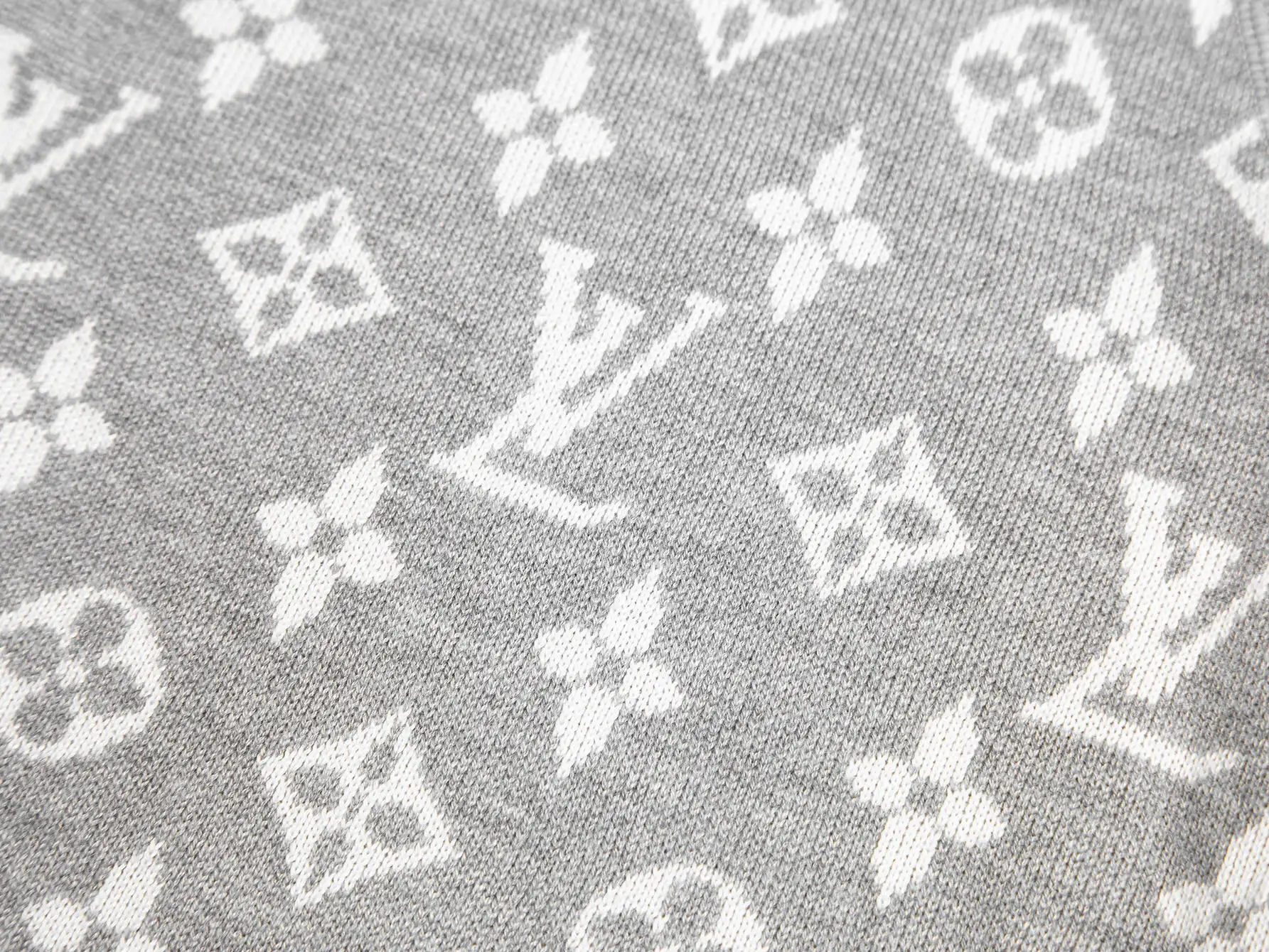 Monogram Reversible Cashmere-Blend Zip-Up Hoodie D27016409 — view 7