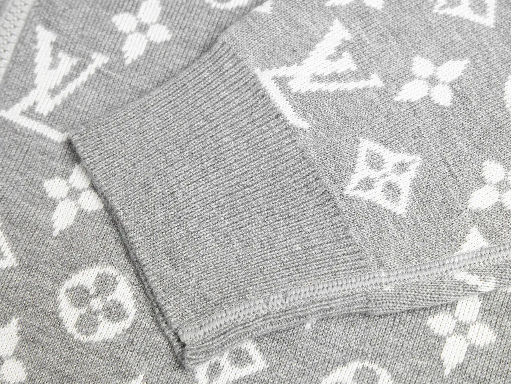 Monogram Reversible Cashmere-Blend Zip-Up Hoodie D27016409 — view 8