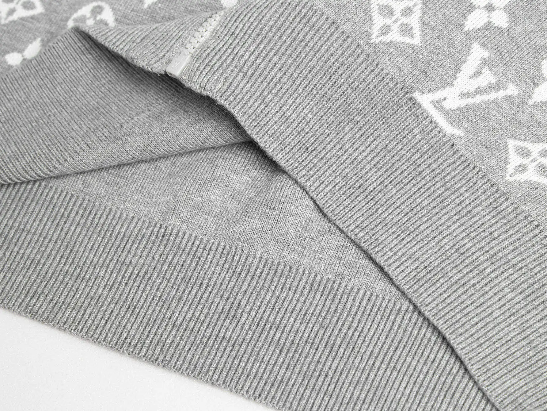Monogram Reversible Cashmere-Blend Zip-Up Hoodie D27016409 — view 9