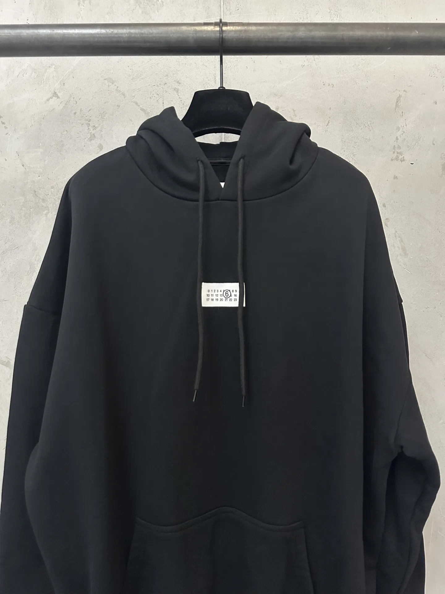 MM6 Logo Patch Distressed Hem Hoodie D27021816 — view 3