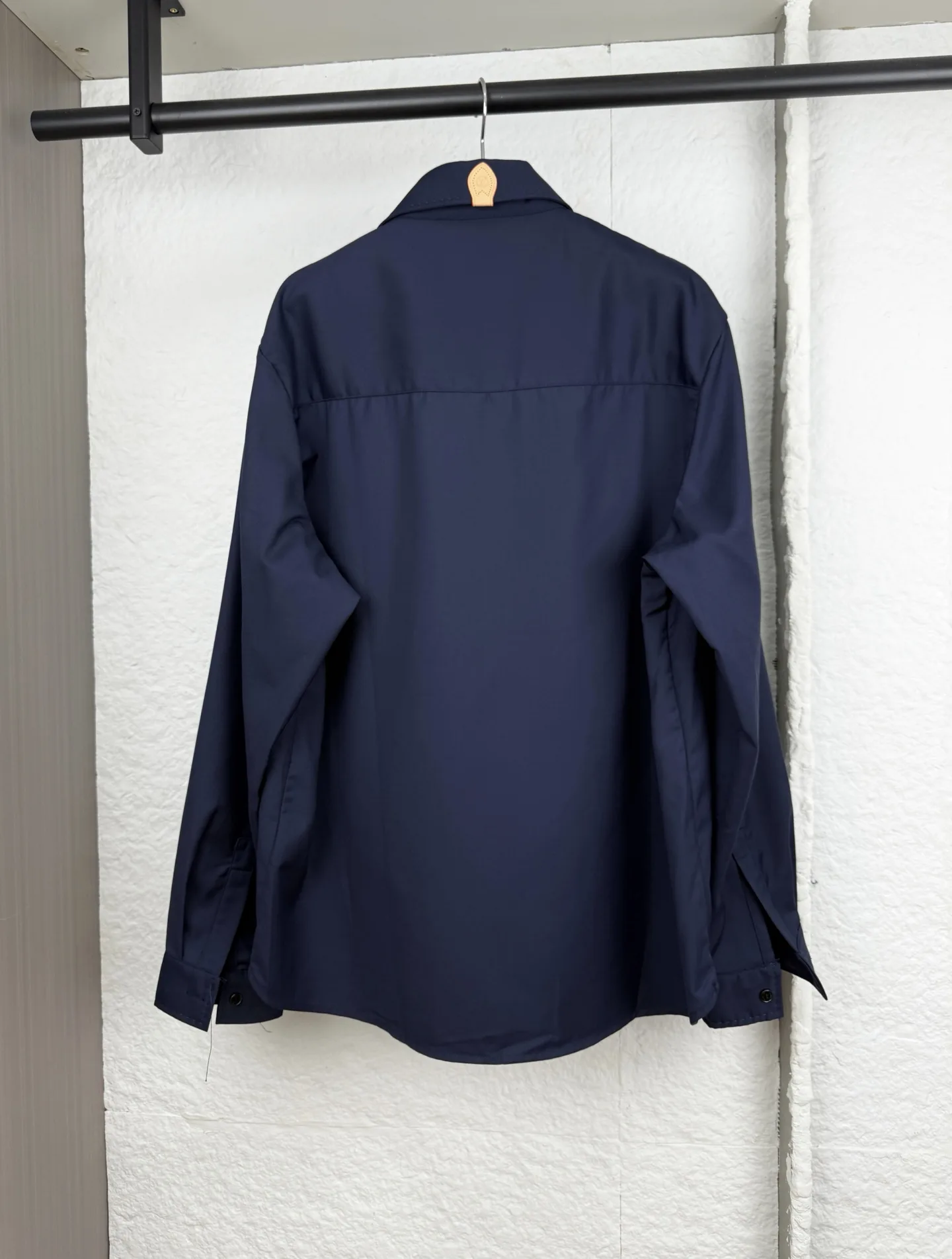 Double Pocket Long-Sleeve Overshirt D27514241 — view 2