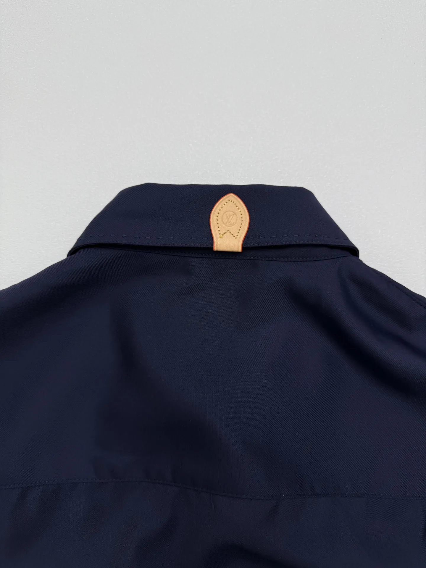 Double Pocket Long-Sleeve Overshirt D27514241 — view 8