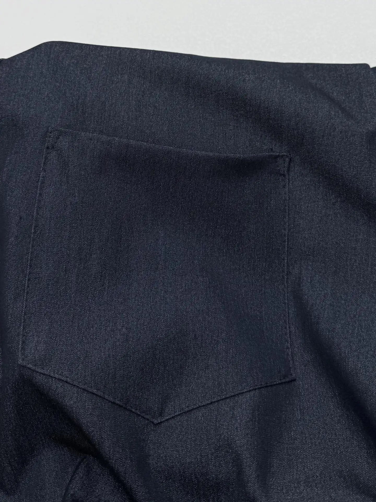 Trunk Leather Patch Long-Sleeve Shirt D27514242 — view 4