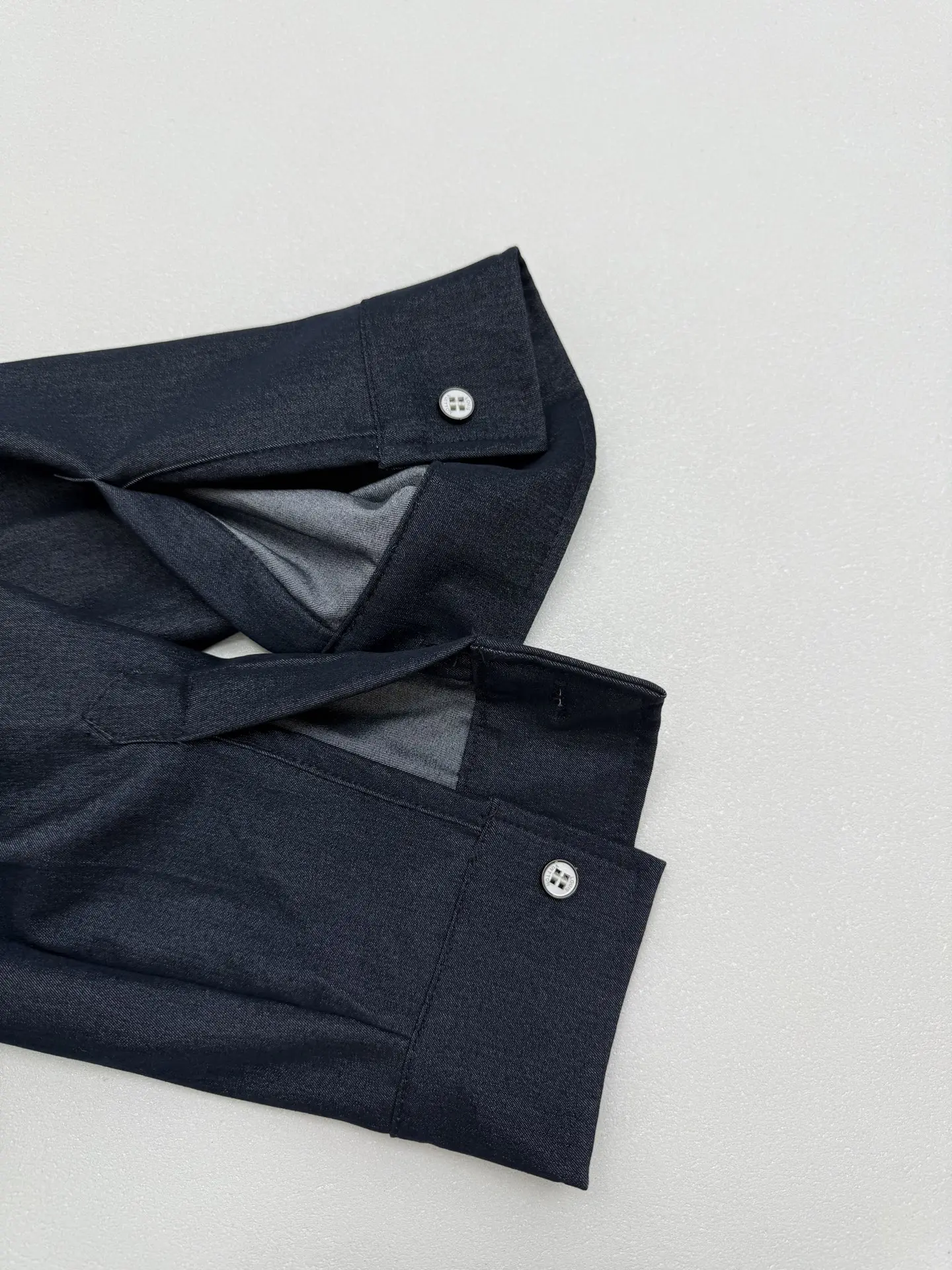Trunk Leather Patch Long-Sleeve Shirt D27514242 — view 6