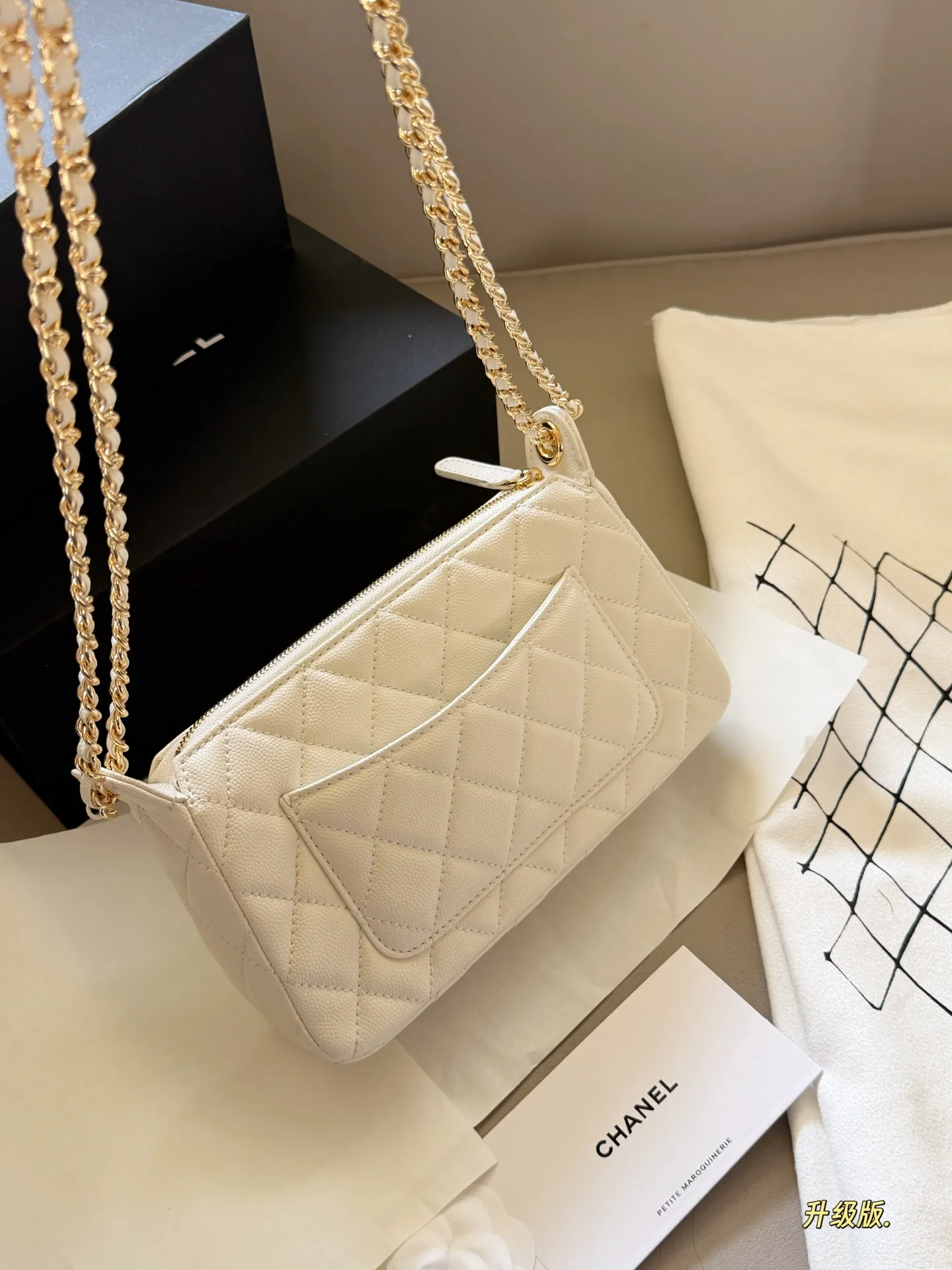 Quilted Leather Chain Shoulder Bag D27518015 — view 15