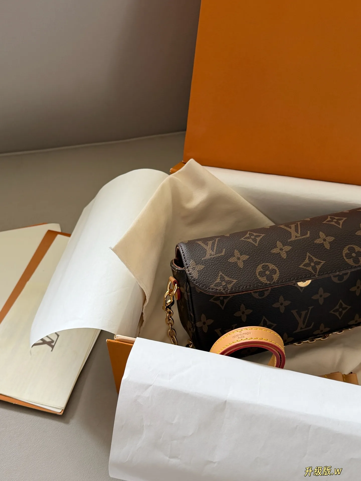 Ivy Monogram Canvas Multi Pochette Bag D27518071 — view 9