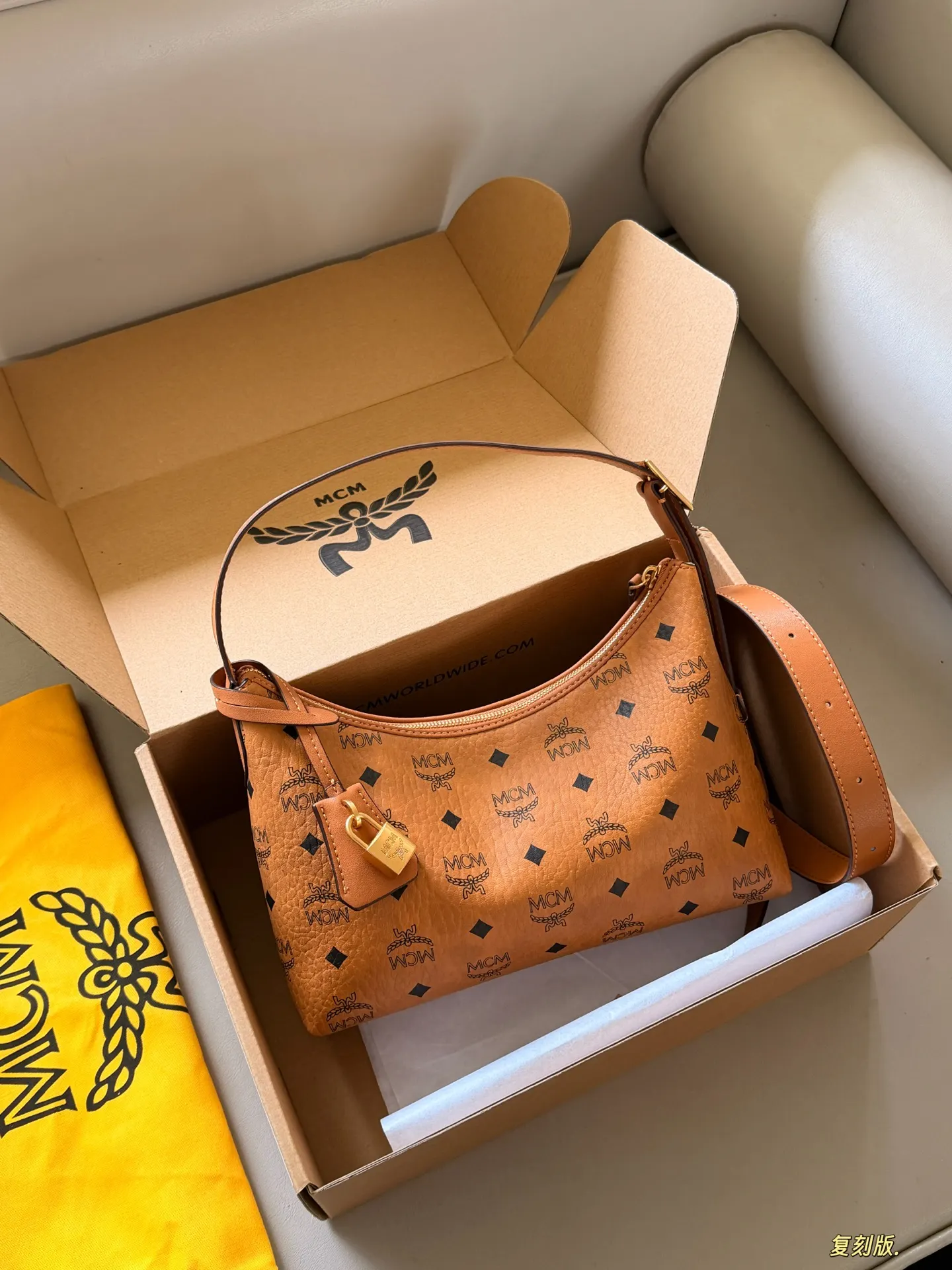 MCM Visetos Hobo Shoulder Bag D27518351 — view 2
