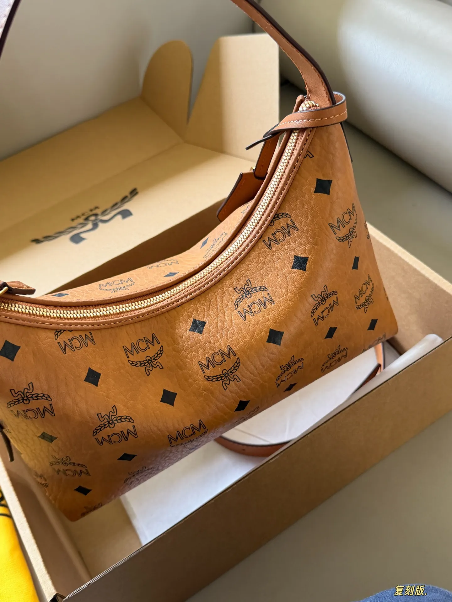 MCM Visetos Hobo Shoulder Bag D27518351 — view 6