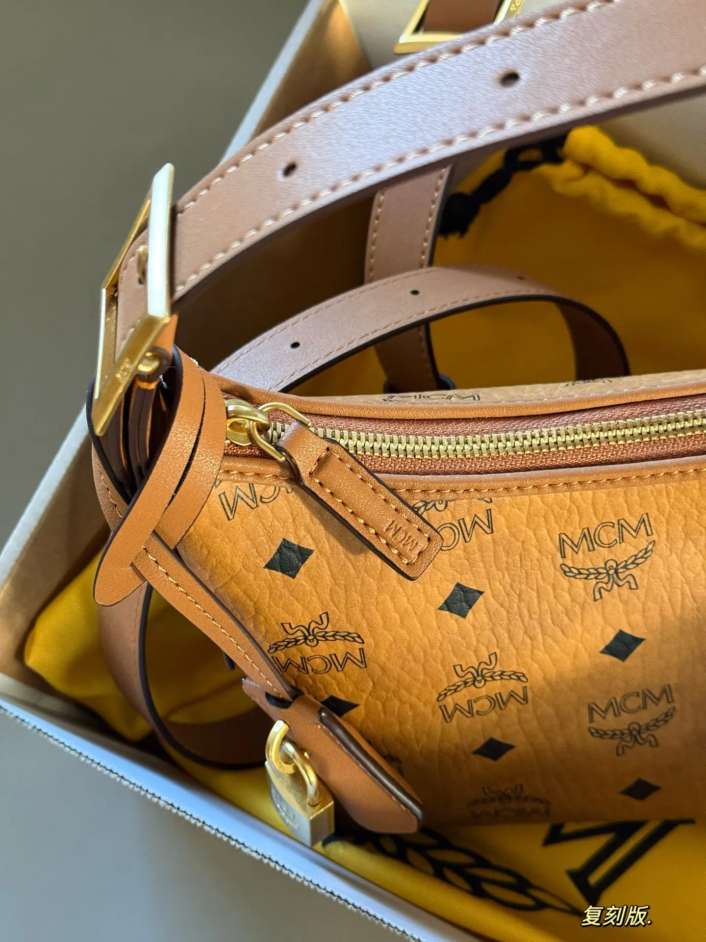 MCM Visetos Hobo Shoulder Bag D27518379 — view 6