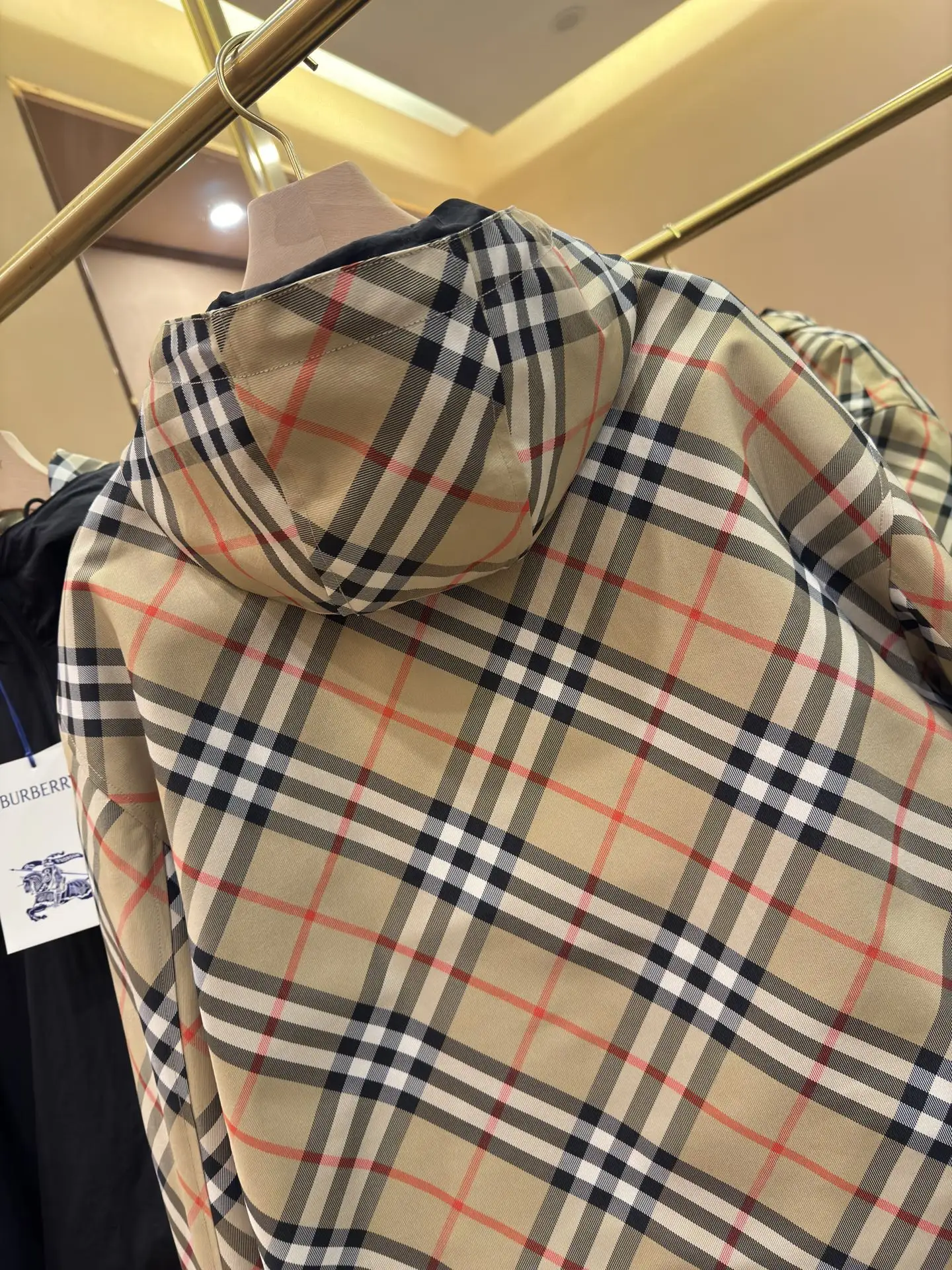 Reversible Check Hooded Jacket D27516405 — view 9