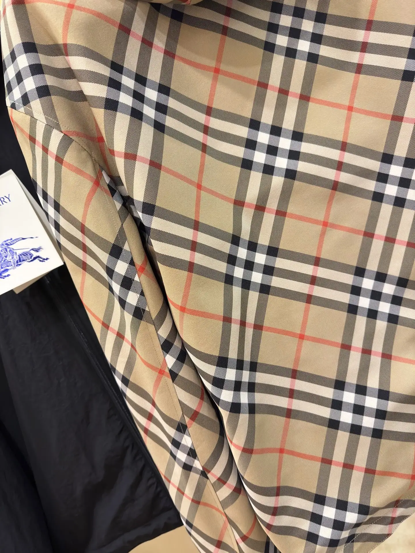 Reversible Check Hooded Jacket D27516405 — view 11