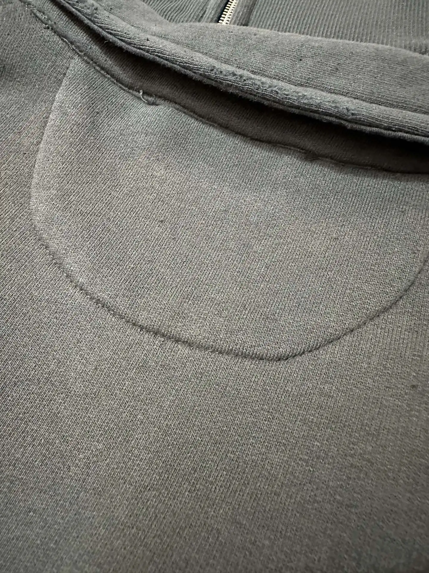 Logo-Embroidered Distressed Zip-Up Sweatshirt D28025011 — view 12