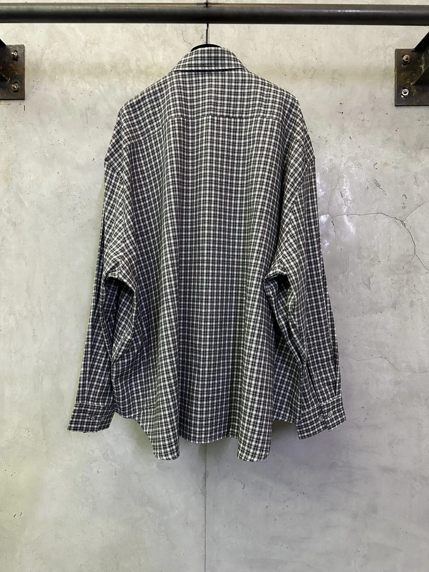 Oversized Checked Flannel Shirt D28012883 — view 2