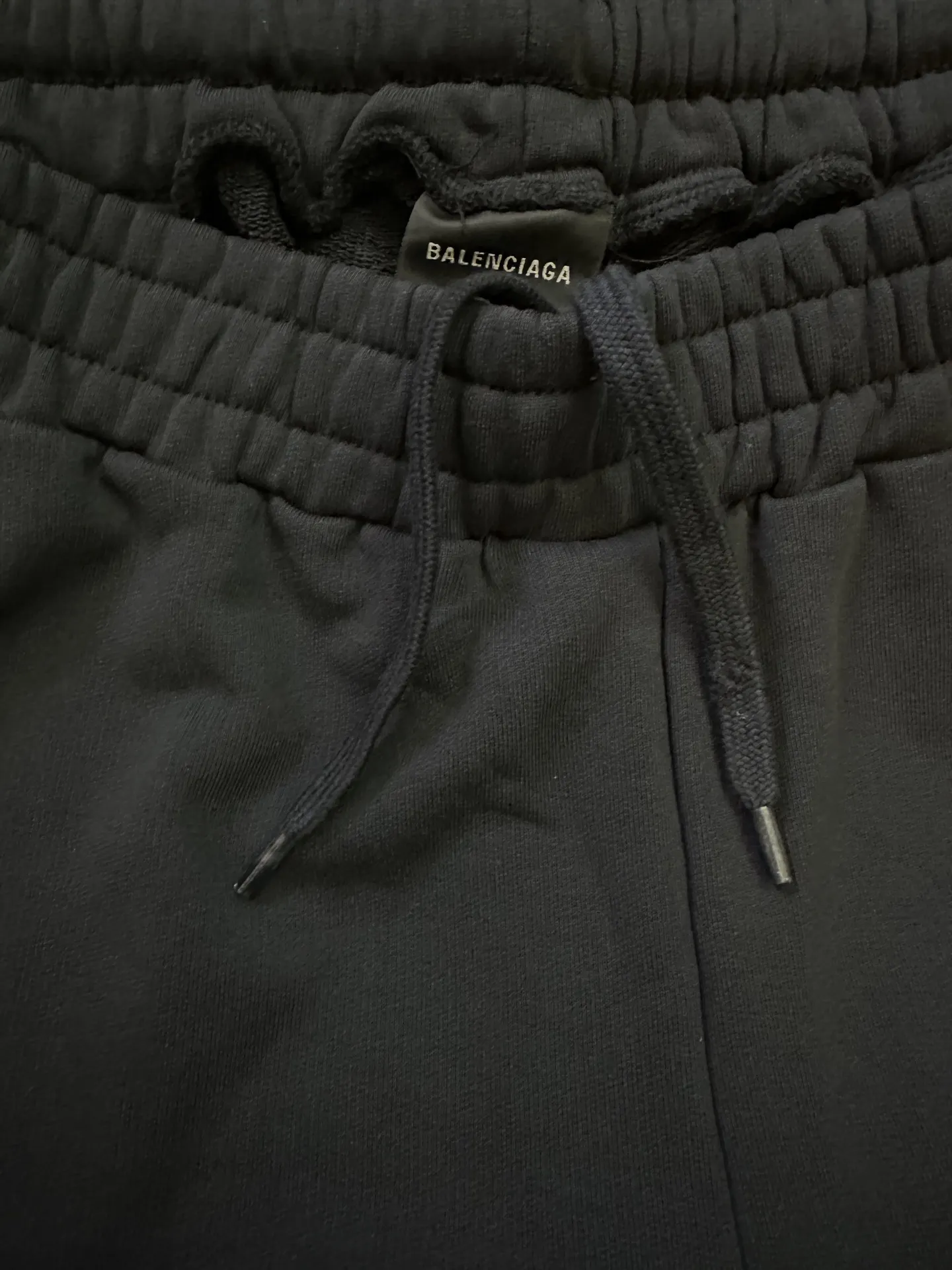Logo-Tape Wide-Leg Sweatpants D28011903 — view 7
