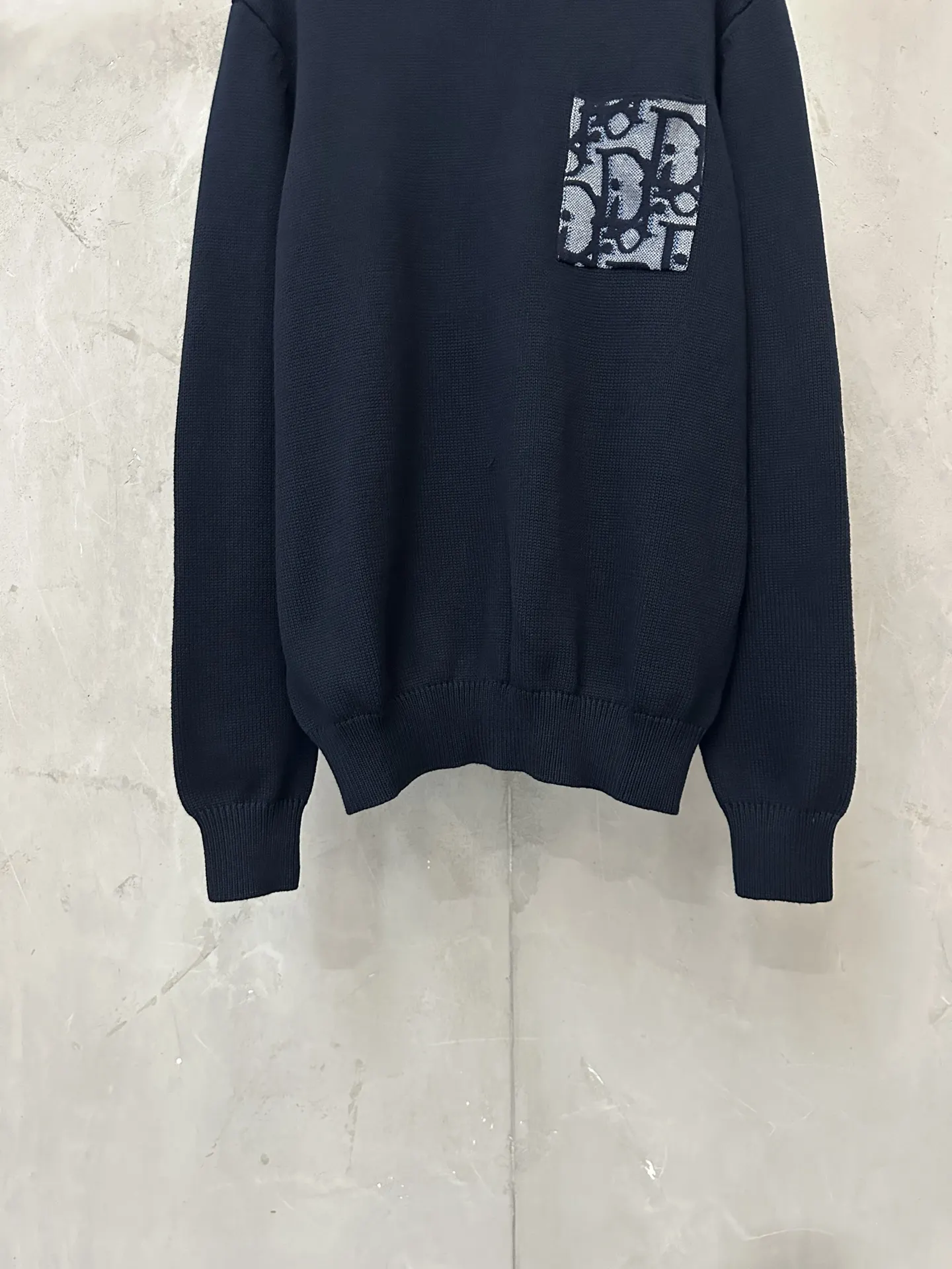 Oblique Jacquard Pocket Cotton Sweater D28024383 — view 4