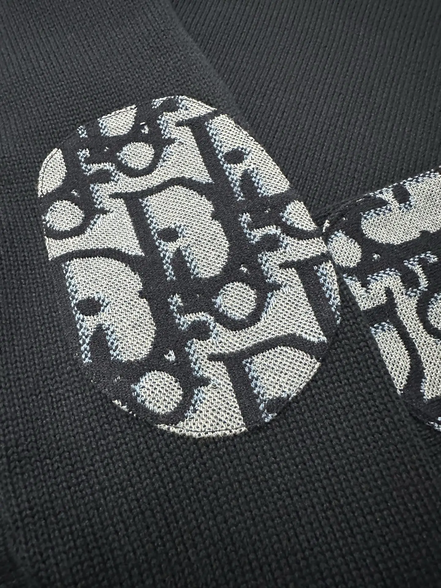Oblique Jacquard Pocket Cotton Sweater D28024383 — view 8