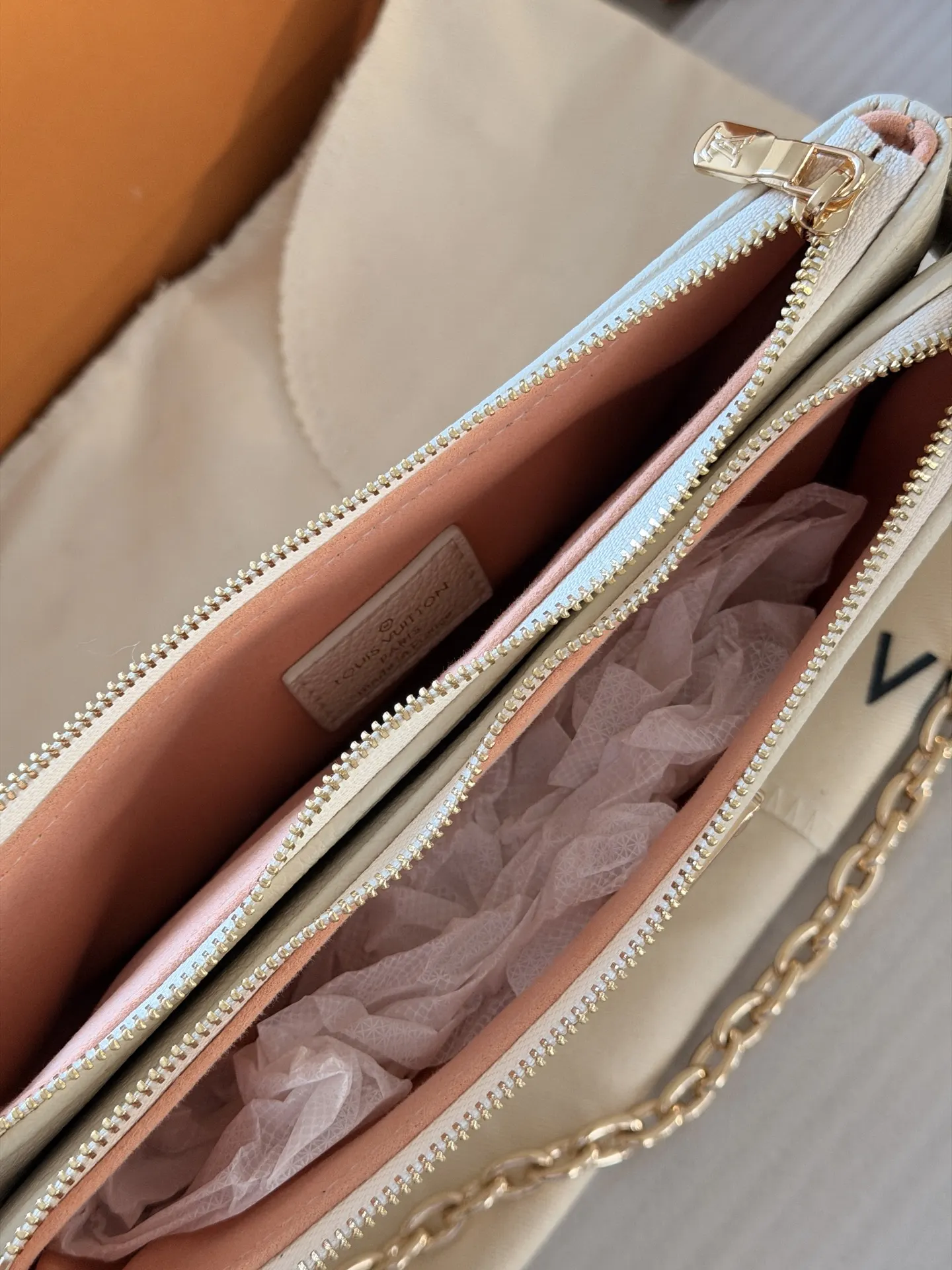 Monogram Empreinte Multi Pochette Bag D28018057 — view 9
