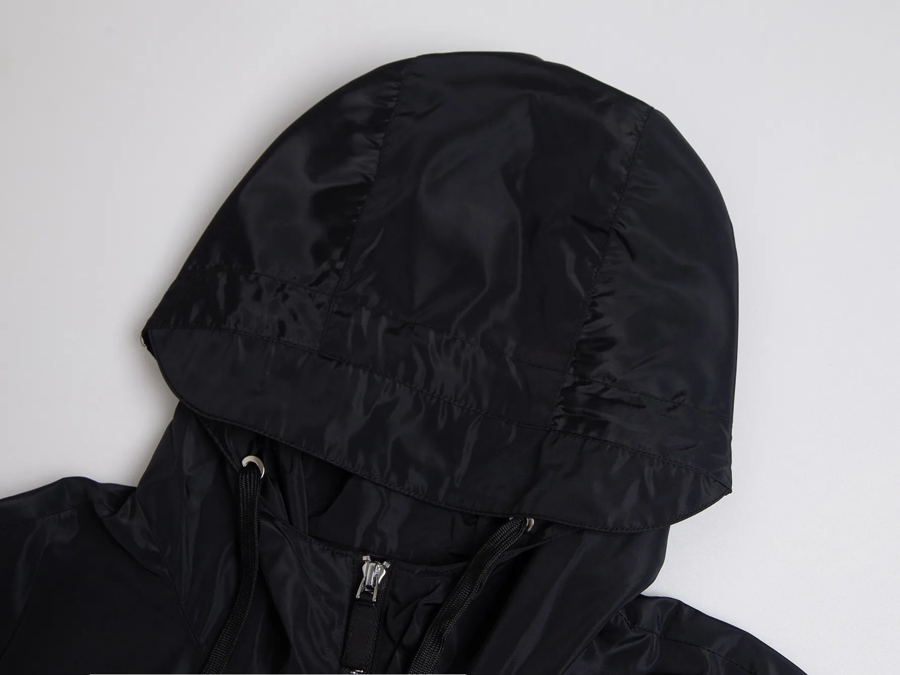 Logo-Plaque Hooded Windbreaker Jacket D28016497 — view 5