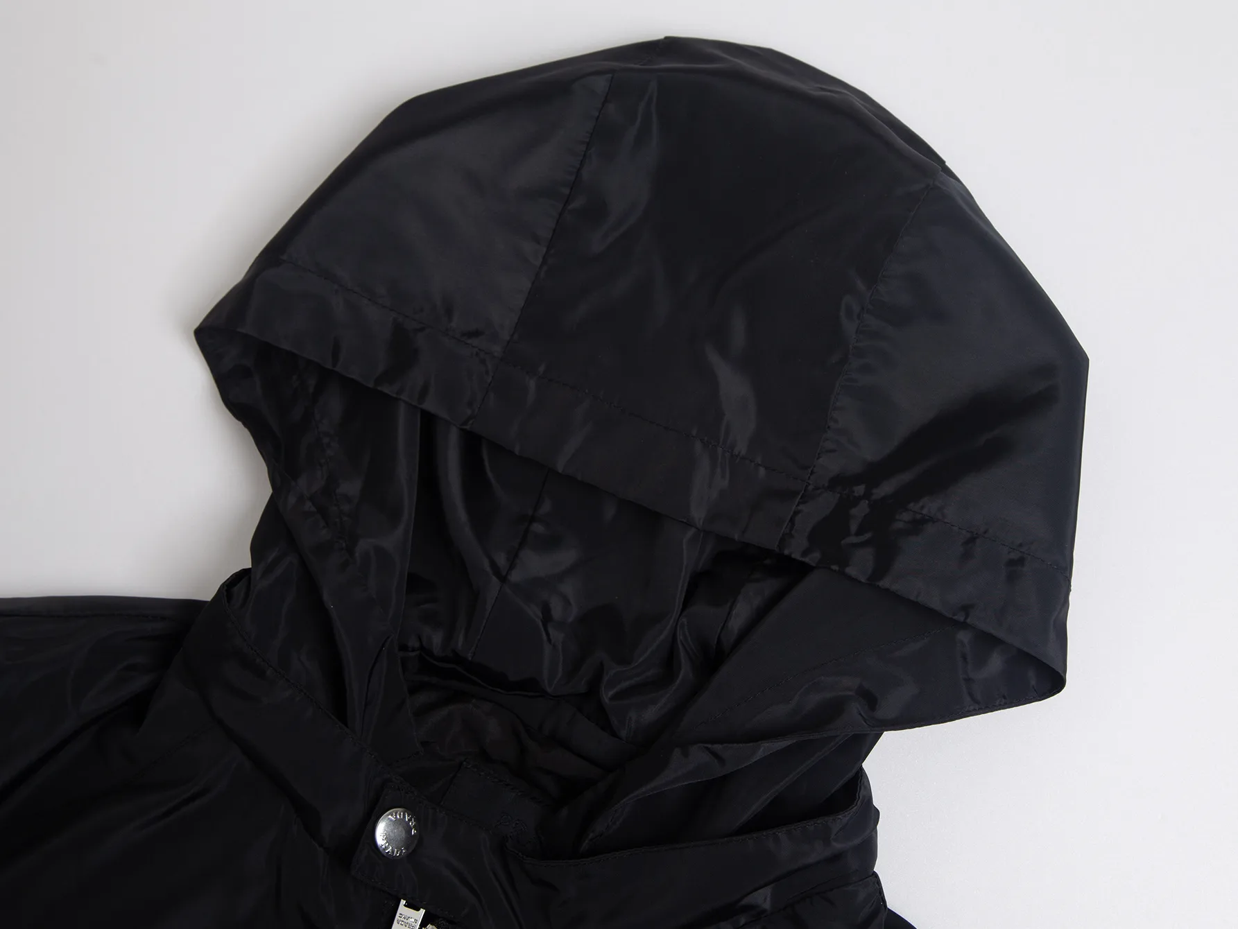 Enamel Triangle Logo Hooded Windbreaker Jacket D28016491 — view 4