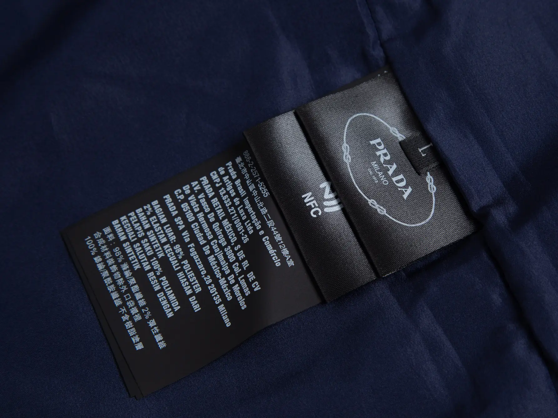 Logo-Plaque Hooded Windbreaker Jacket D28016492 — view 7