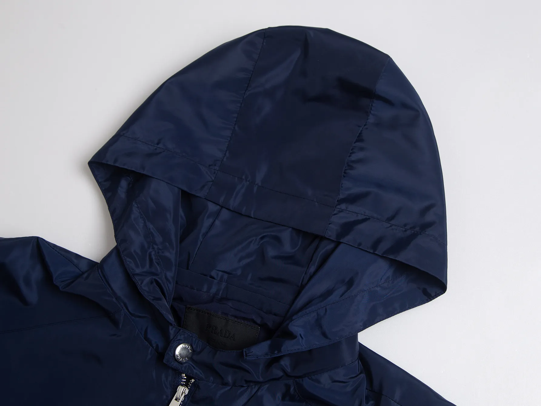Logo-Plaque Hooded Windbreaker Jacket D28016492 — view 11