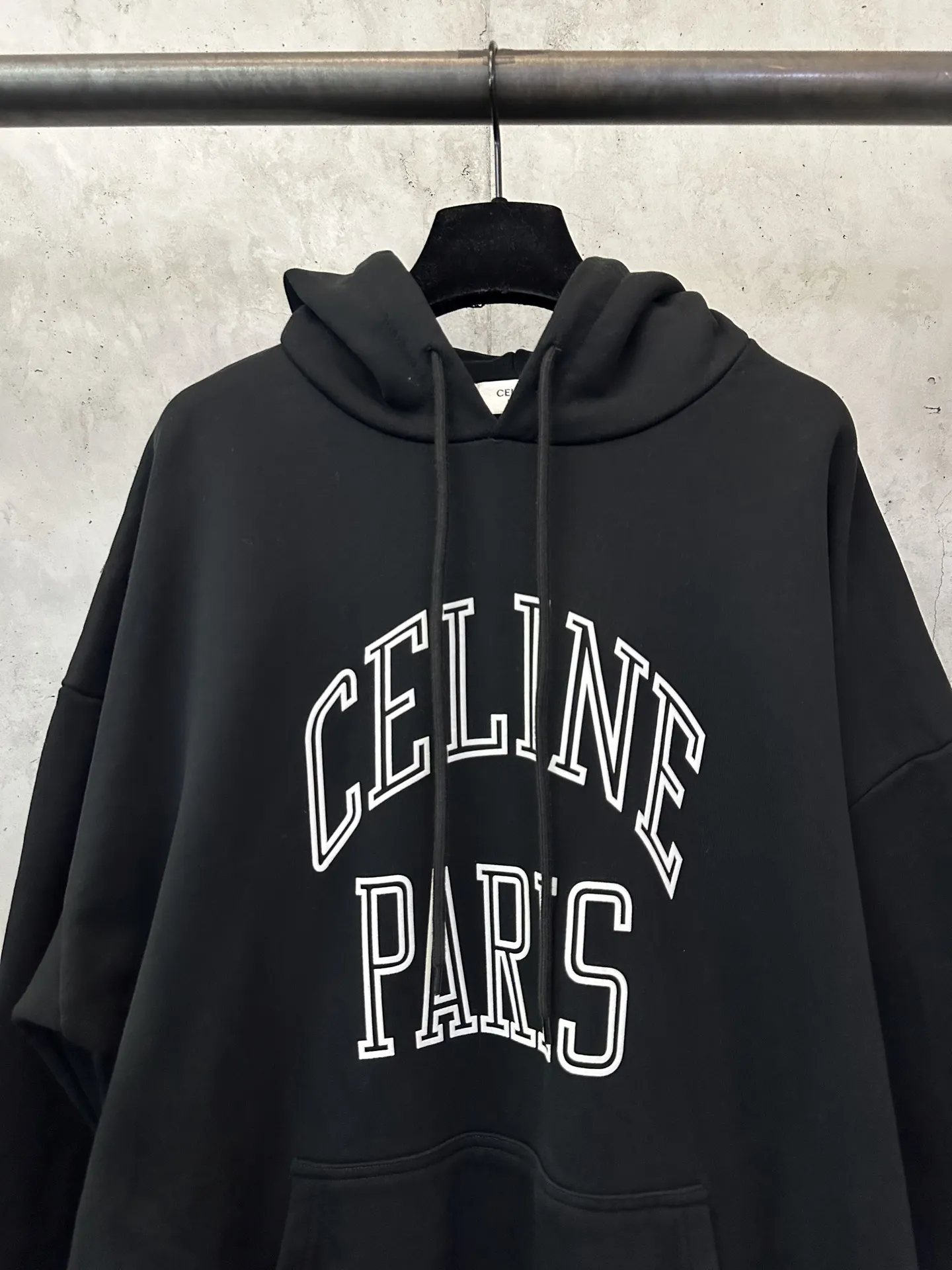 Logo-Flocked Heavyweight Cotton Hoodie D28020159 — view 3