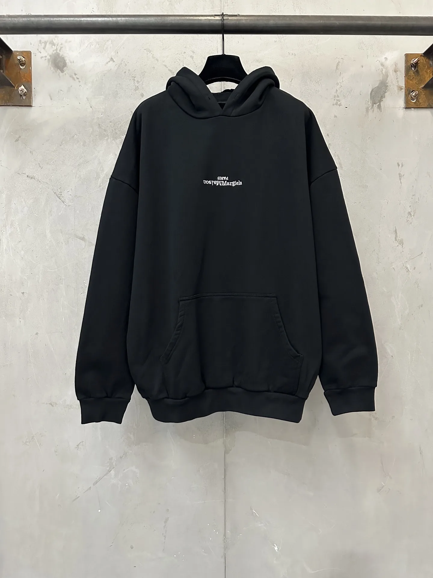 Logo Embroidered Loopback Cotton Hoodie D28021952