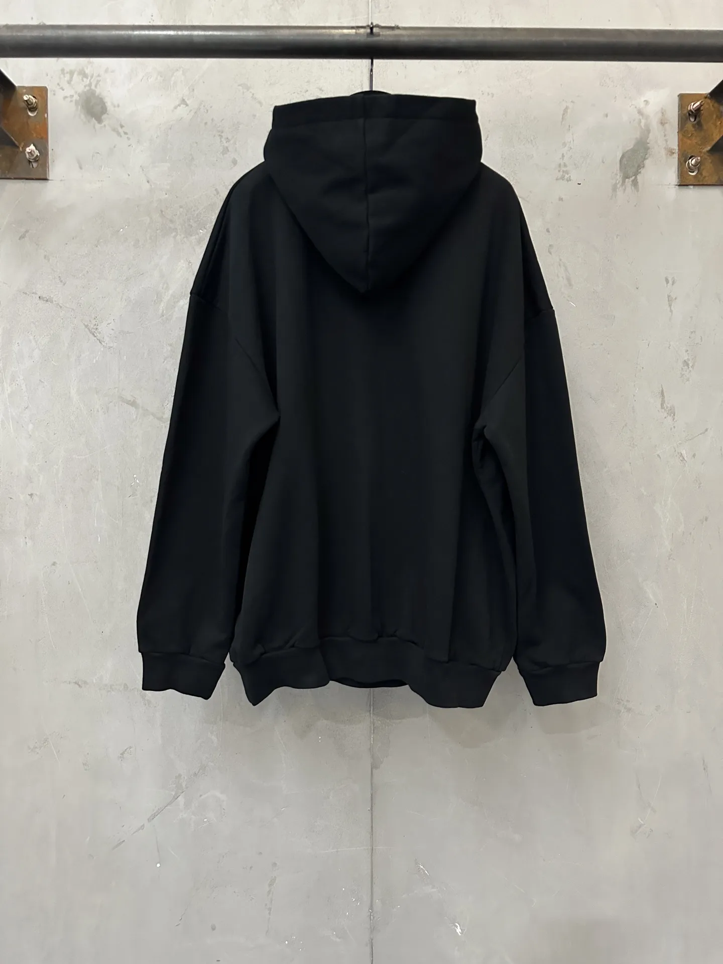 Logo Embroidered Loopback Cotton Hoodie D28021952 — view 2