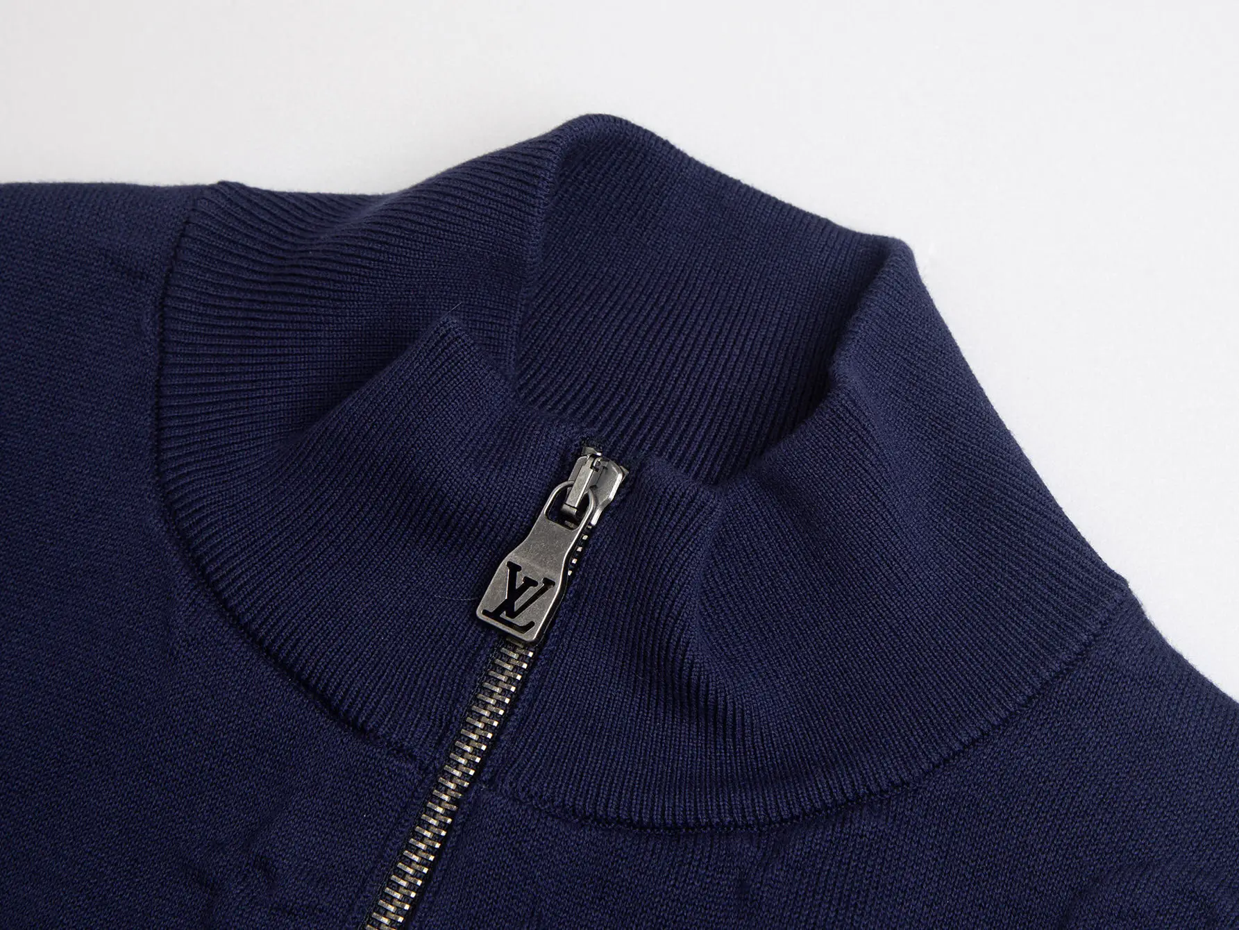 Monogram Embossed Cashmere-Blend Zip-Up Cardigan D28516414 — view 4