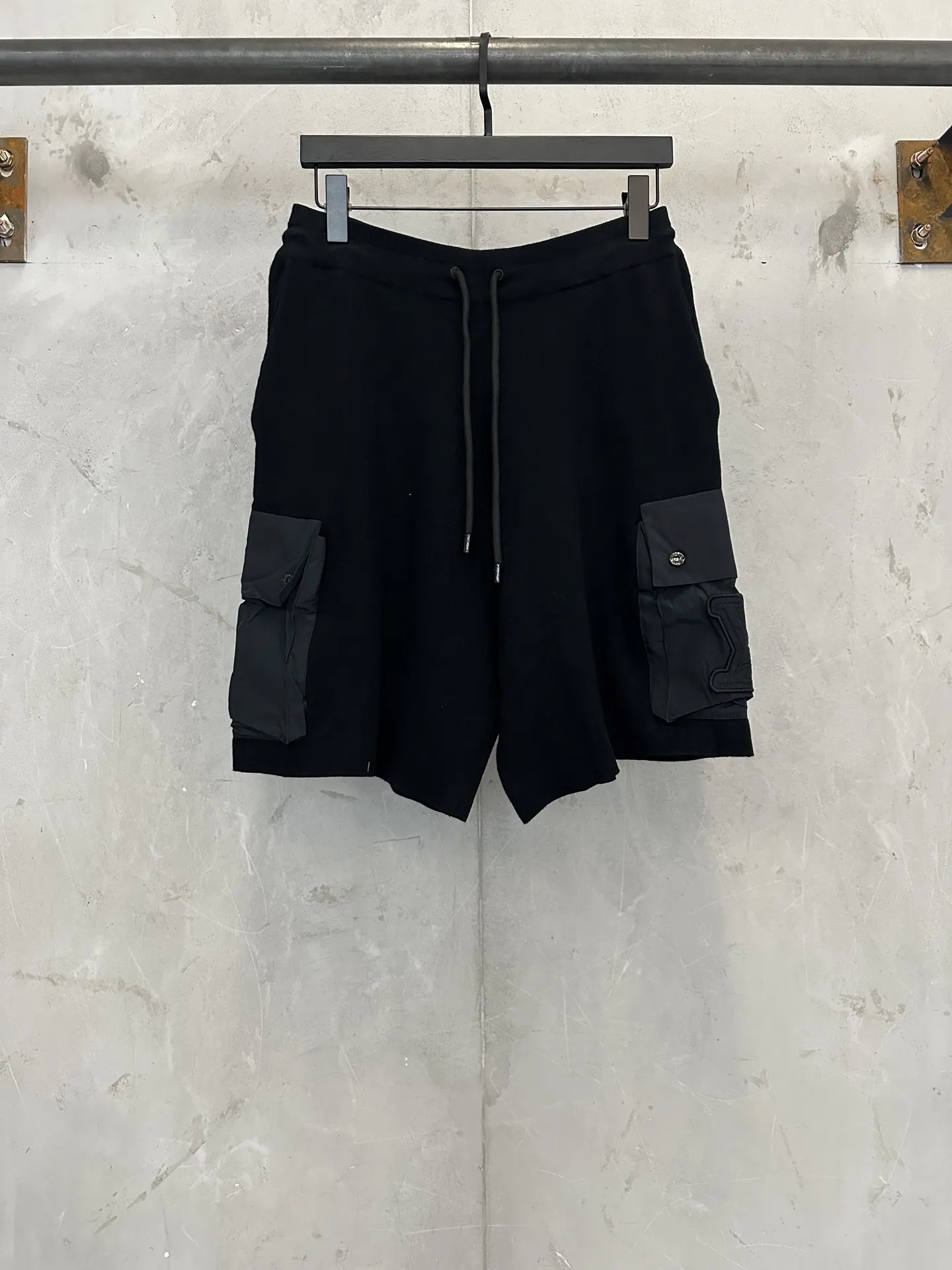 Logo-Patch Cotton-Blend Cargo Shorts D28512300