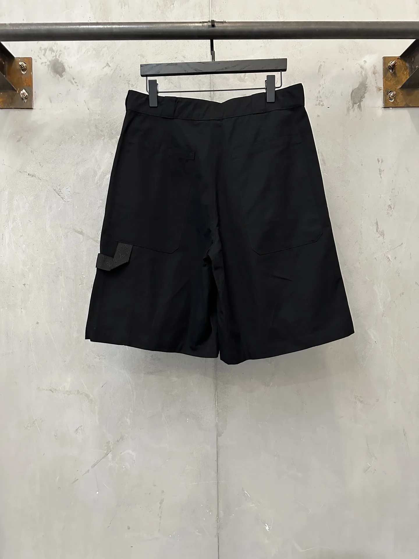 Cotton Ripstop Cargo Shorts D28523506 — view 2